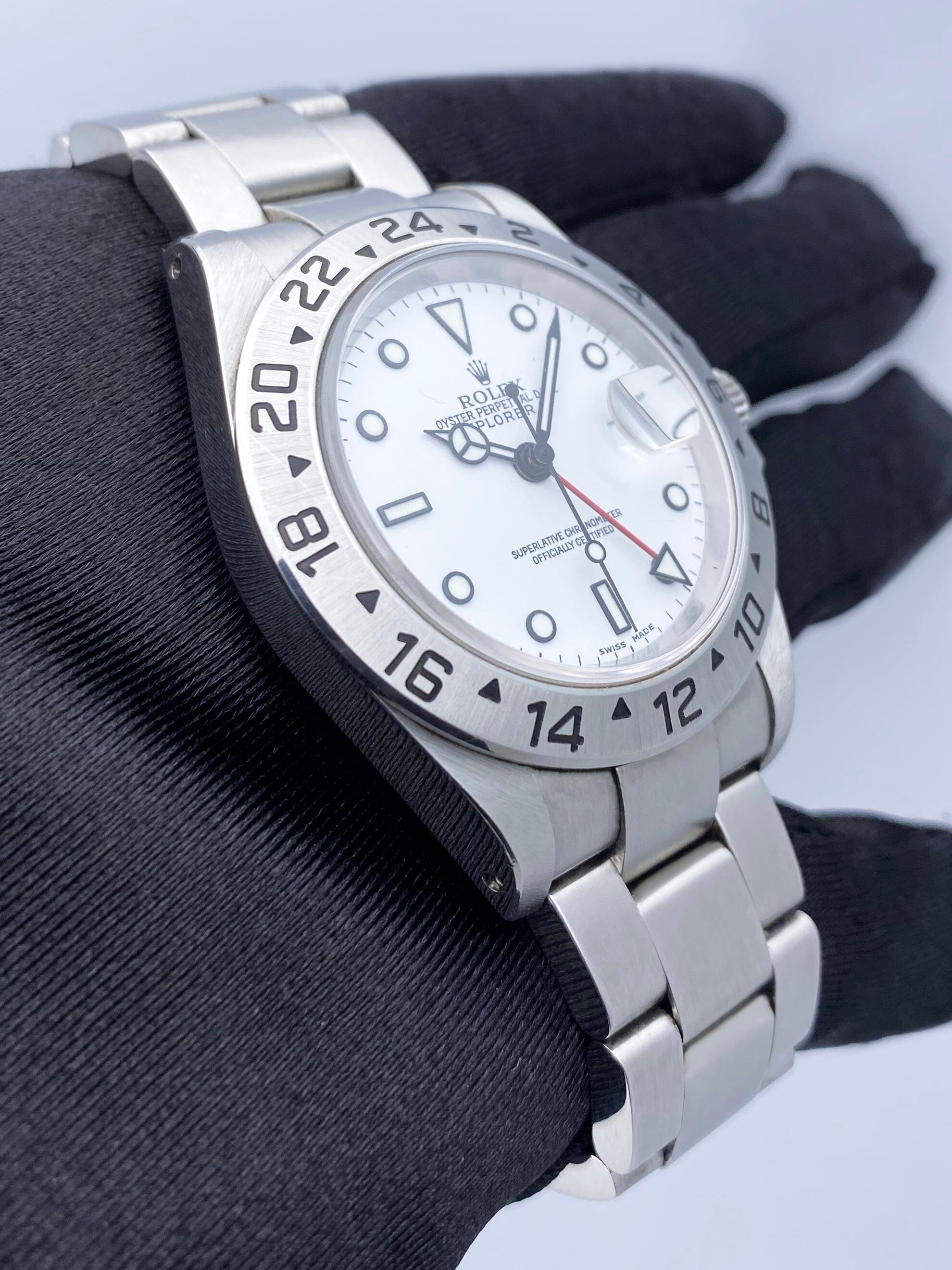 Rolex Explorer II 16570 Thumbnail 4