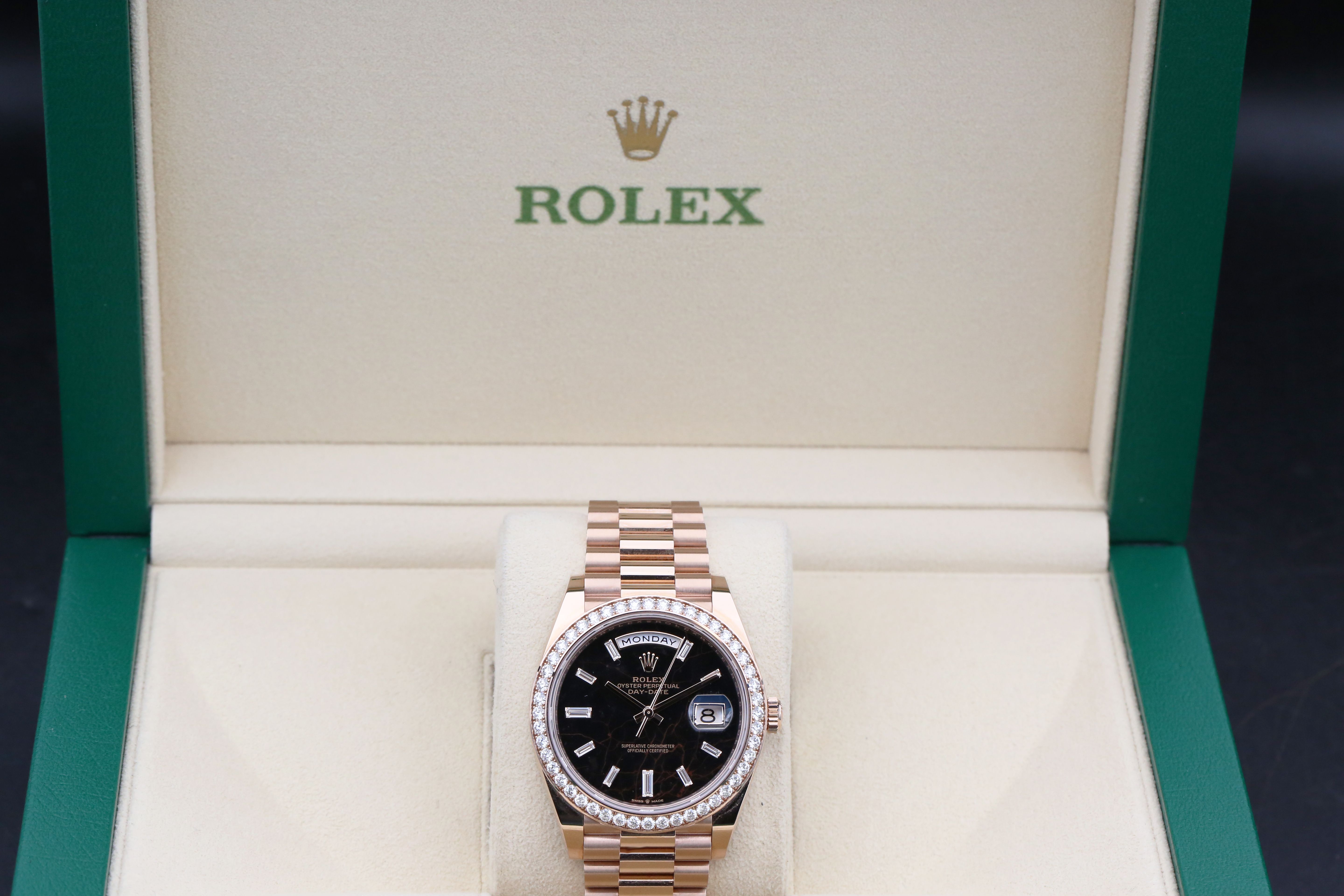Rolex Day-Date 40 228345 RBR Thumbnail 4