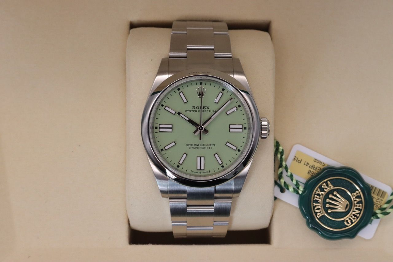 Rolex Oyster Perpetual 41 134300 Thumbnail 1