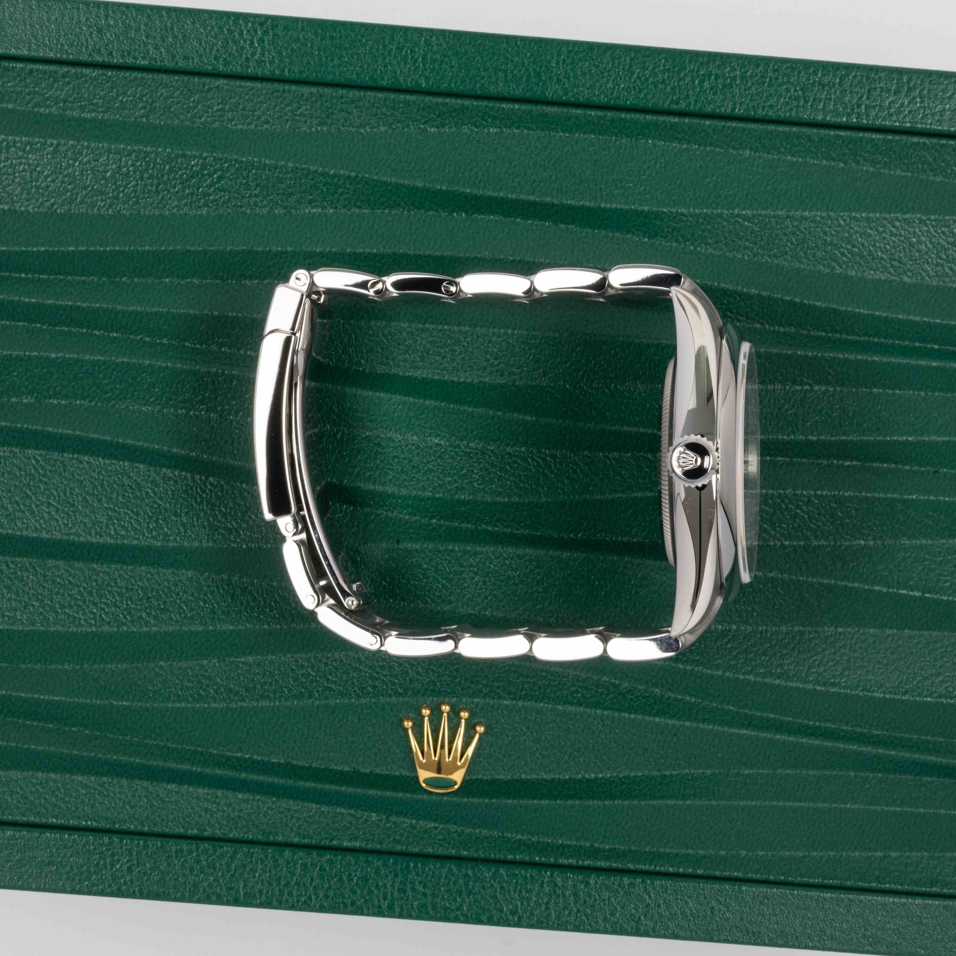 Rolex Oyster Perpetual 41 134300 Thumbnail 2
