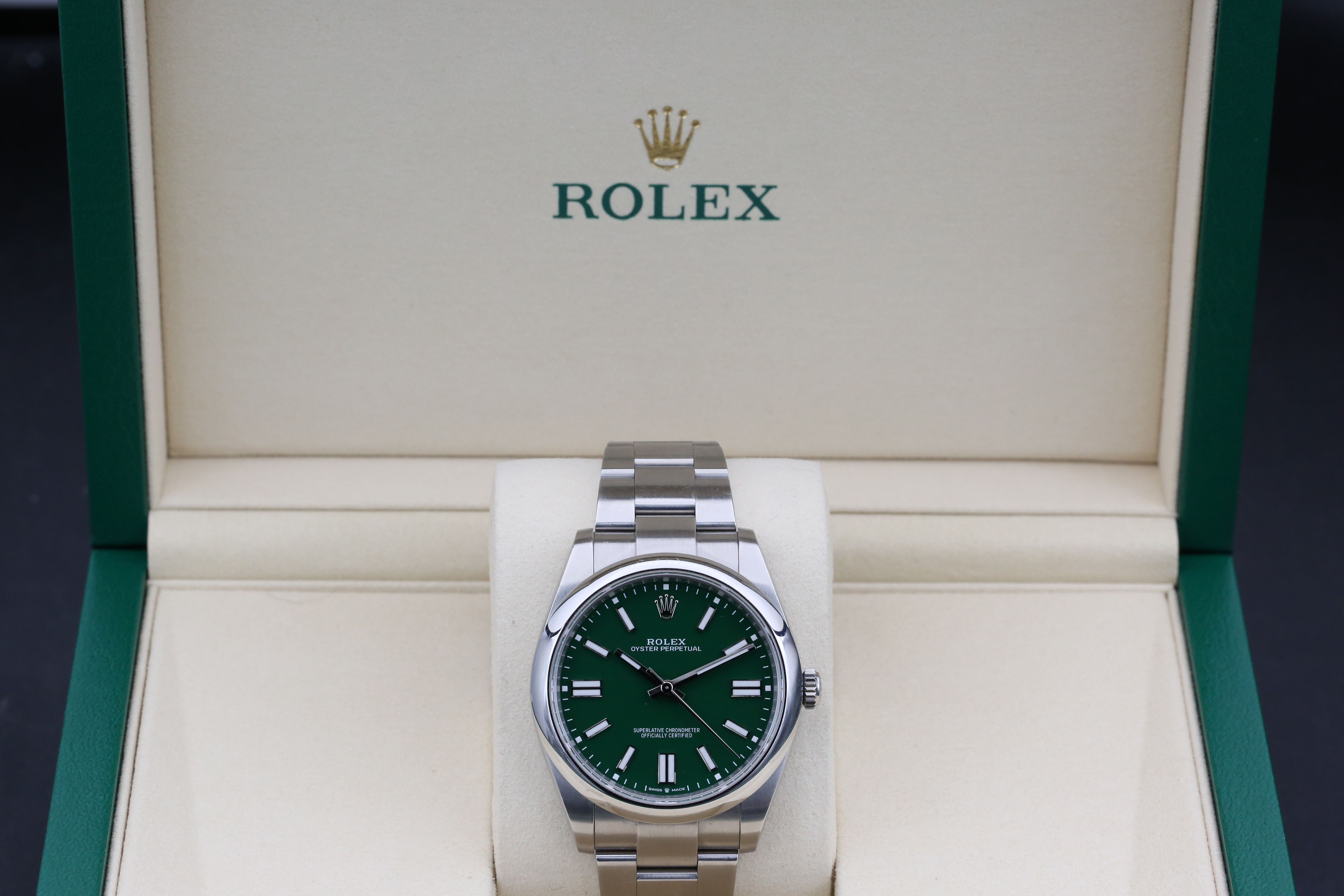 Rolex Oyster Perpetual 124300 Thumbnail 4
