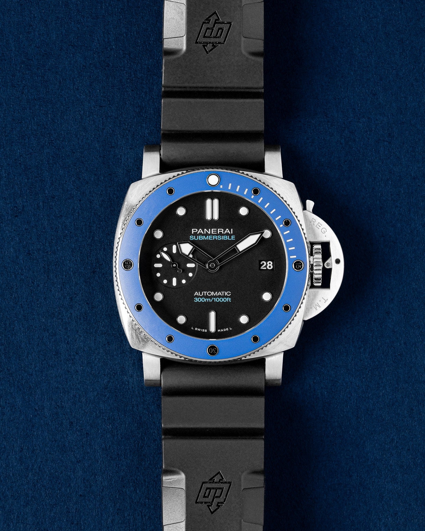 Panerai Submersible PAM01209 Thumbnail 1