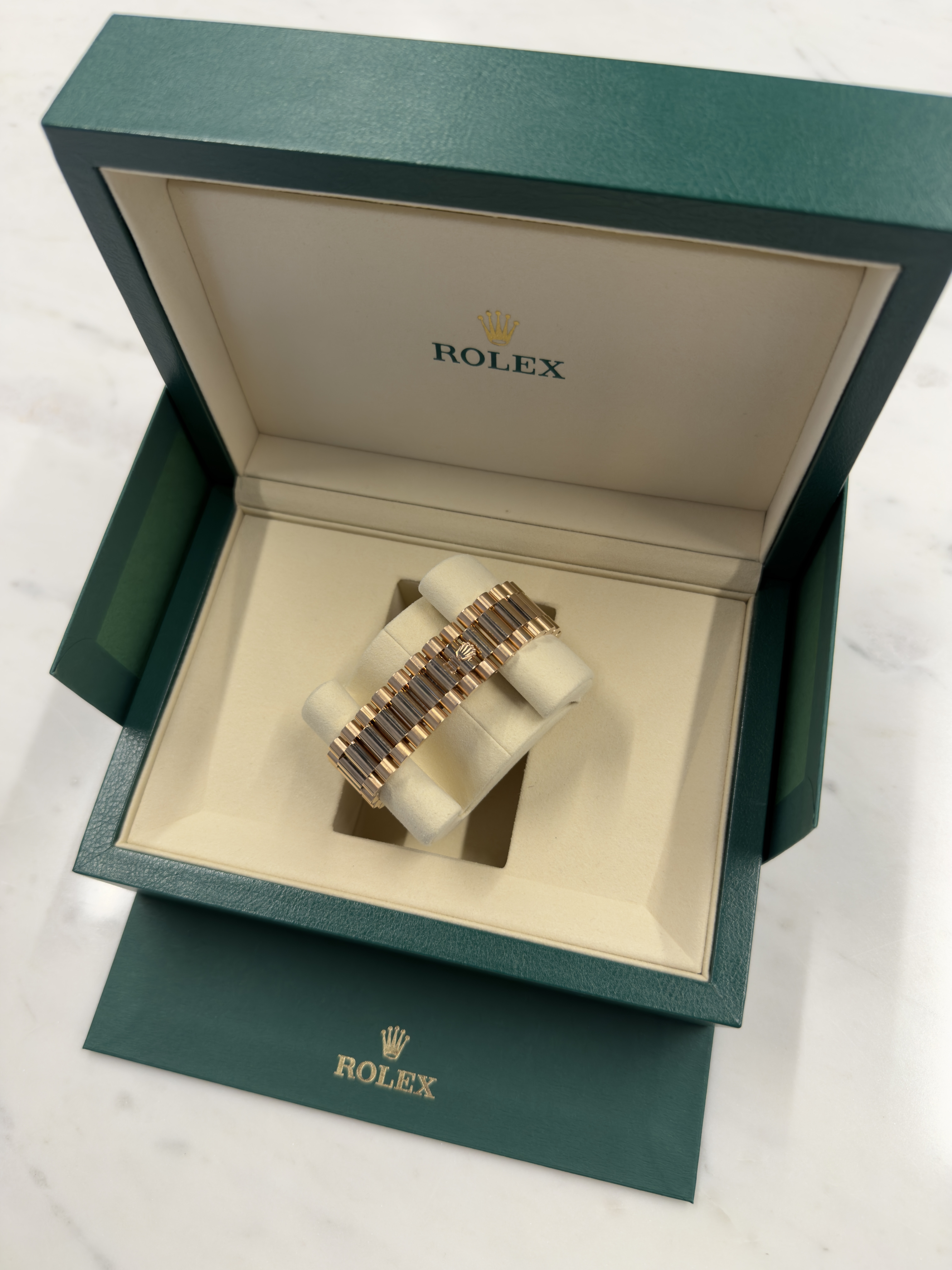 Rolex Day-Date 40 228235 Thumbnail 5