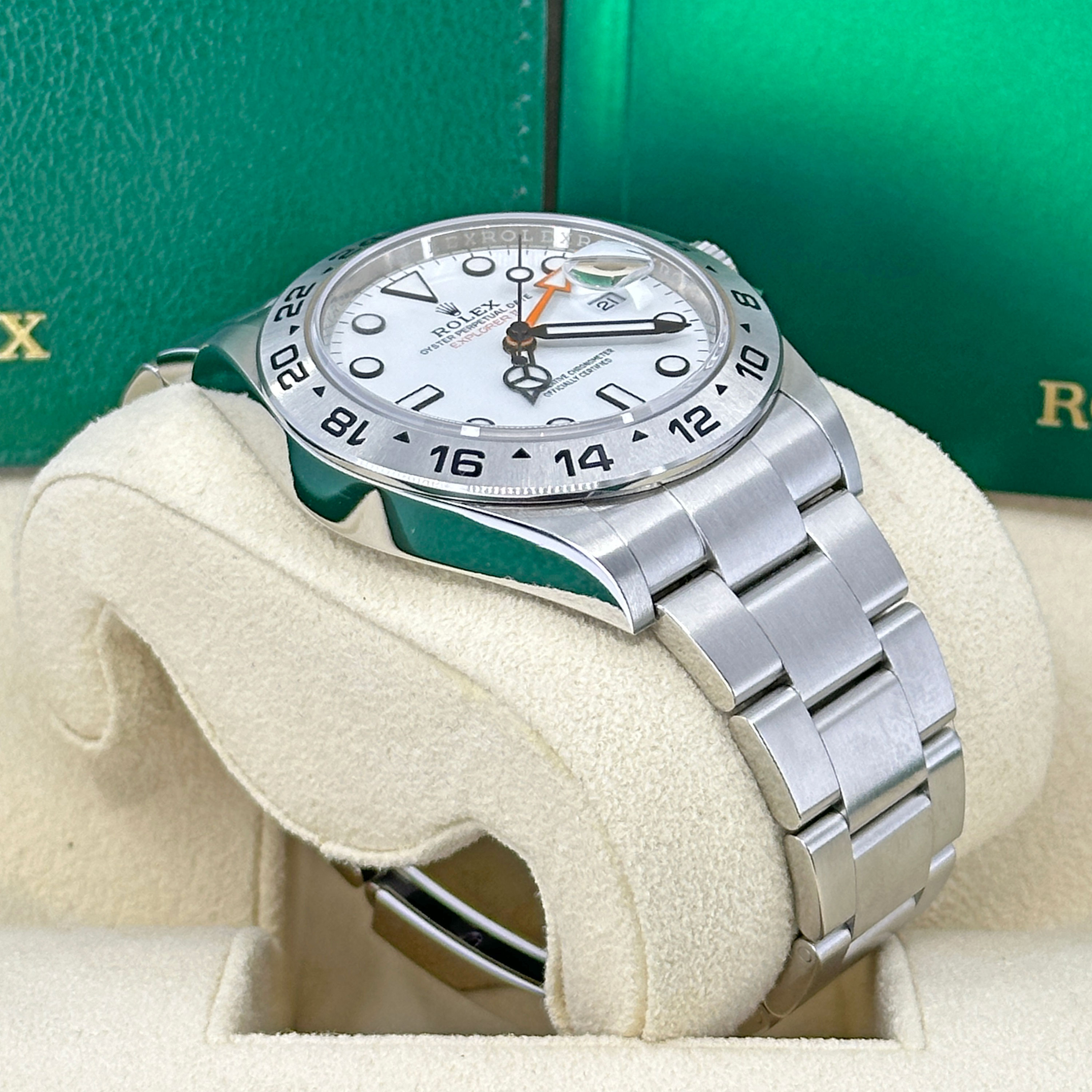 Rolex Explorer II 226570 Thumbnail 3
