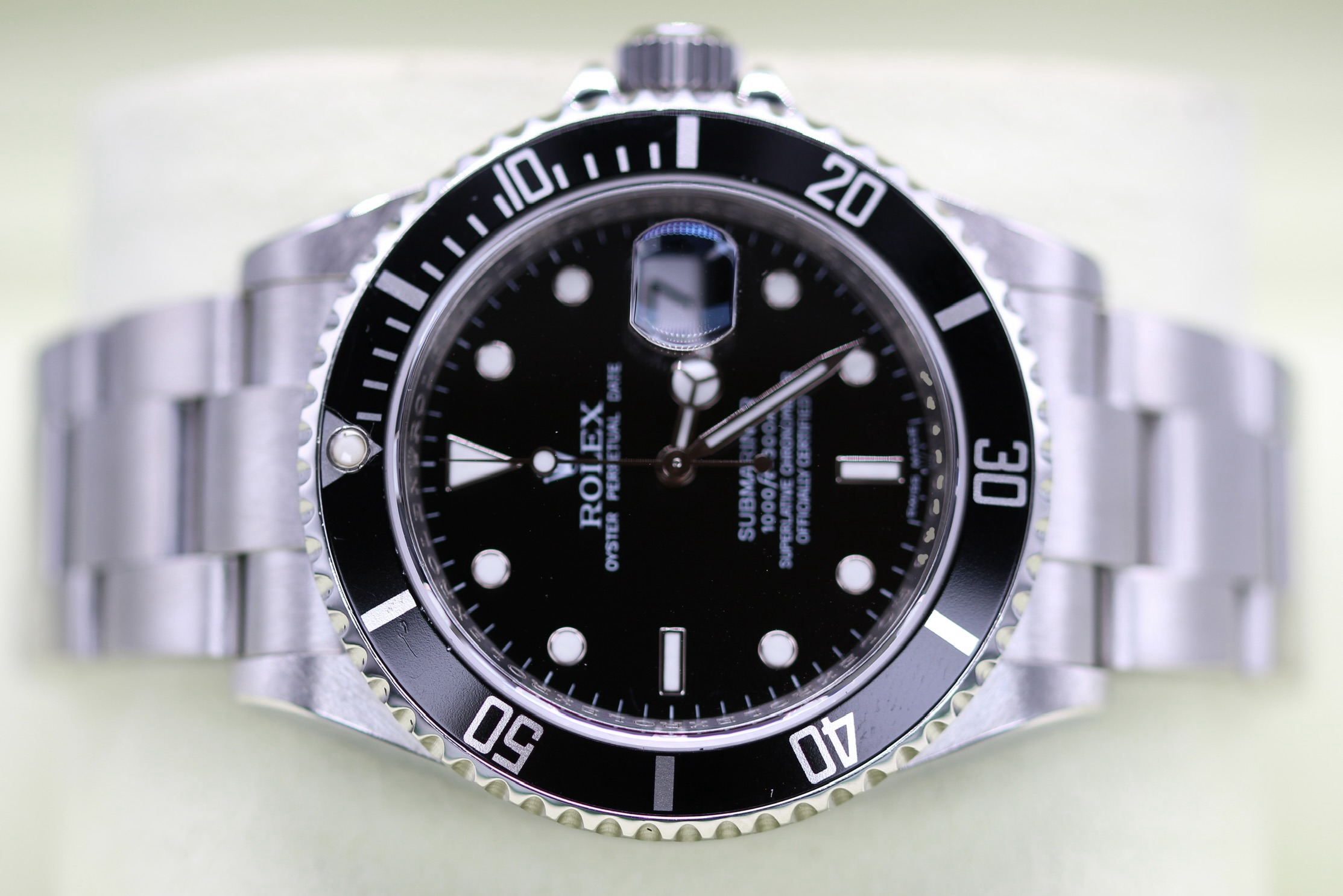Rolex Submariner 16610 Thumbnail 5