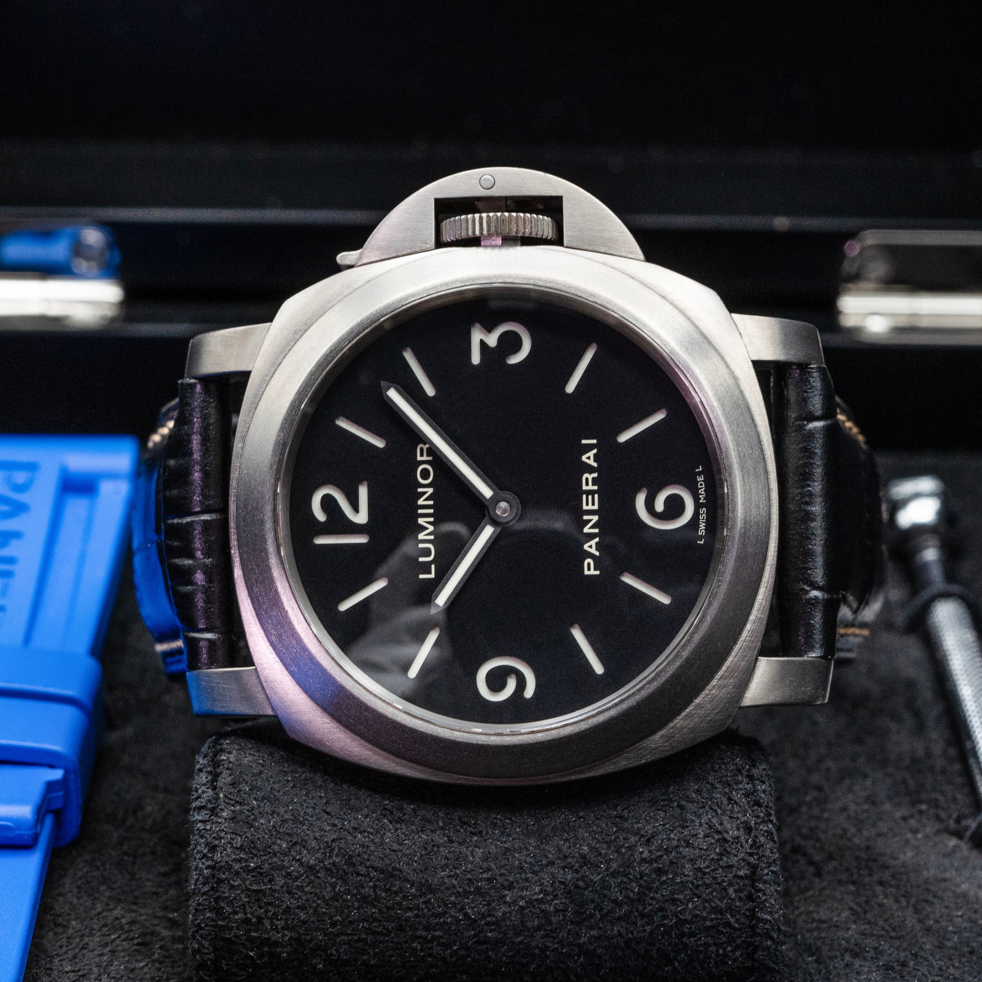 Panerai Luminor Base PAM00176 Thumbnail 2