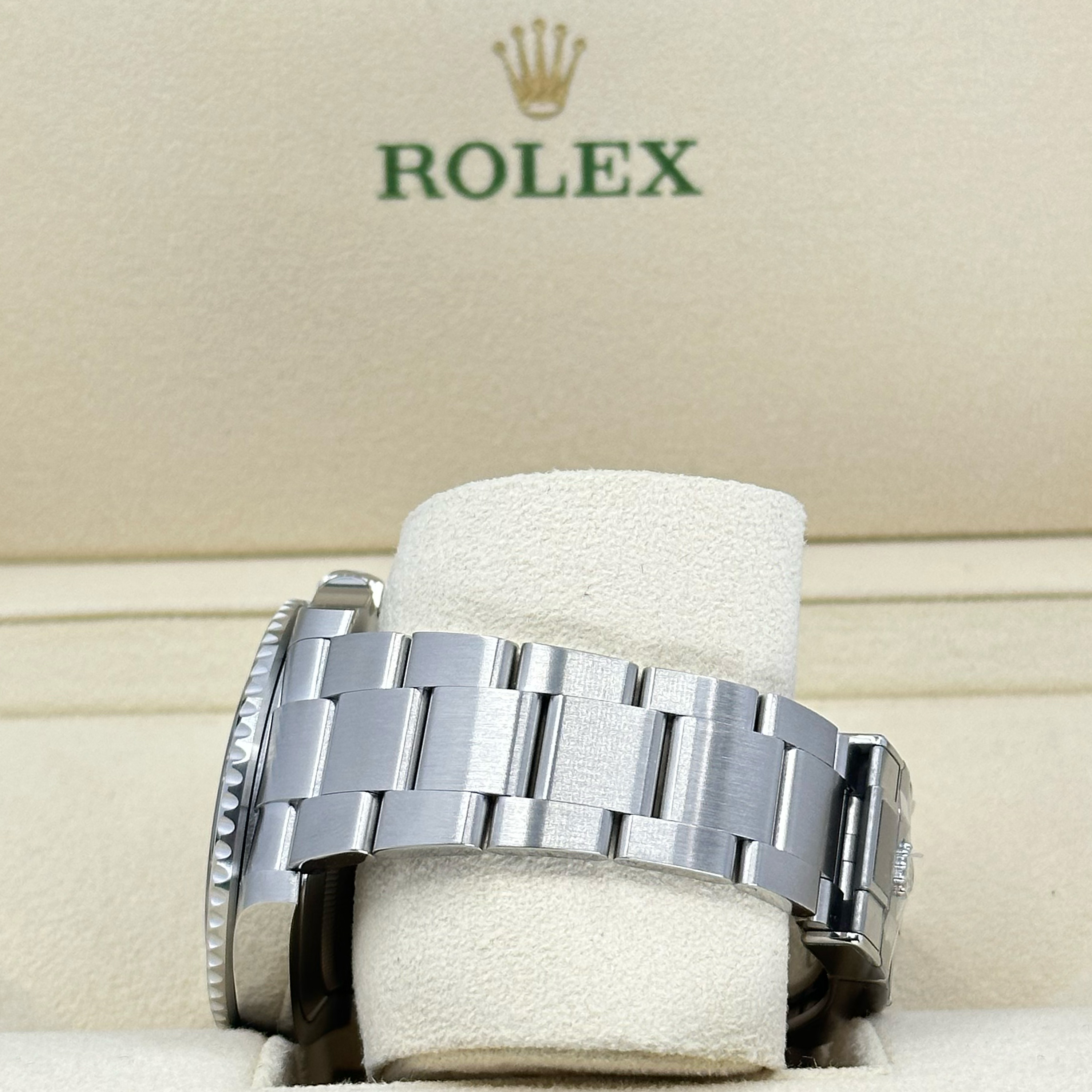 Rolex Submariner 124060 Thumbnail 6
