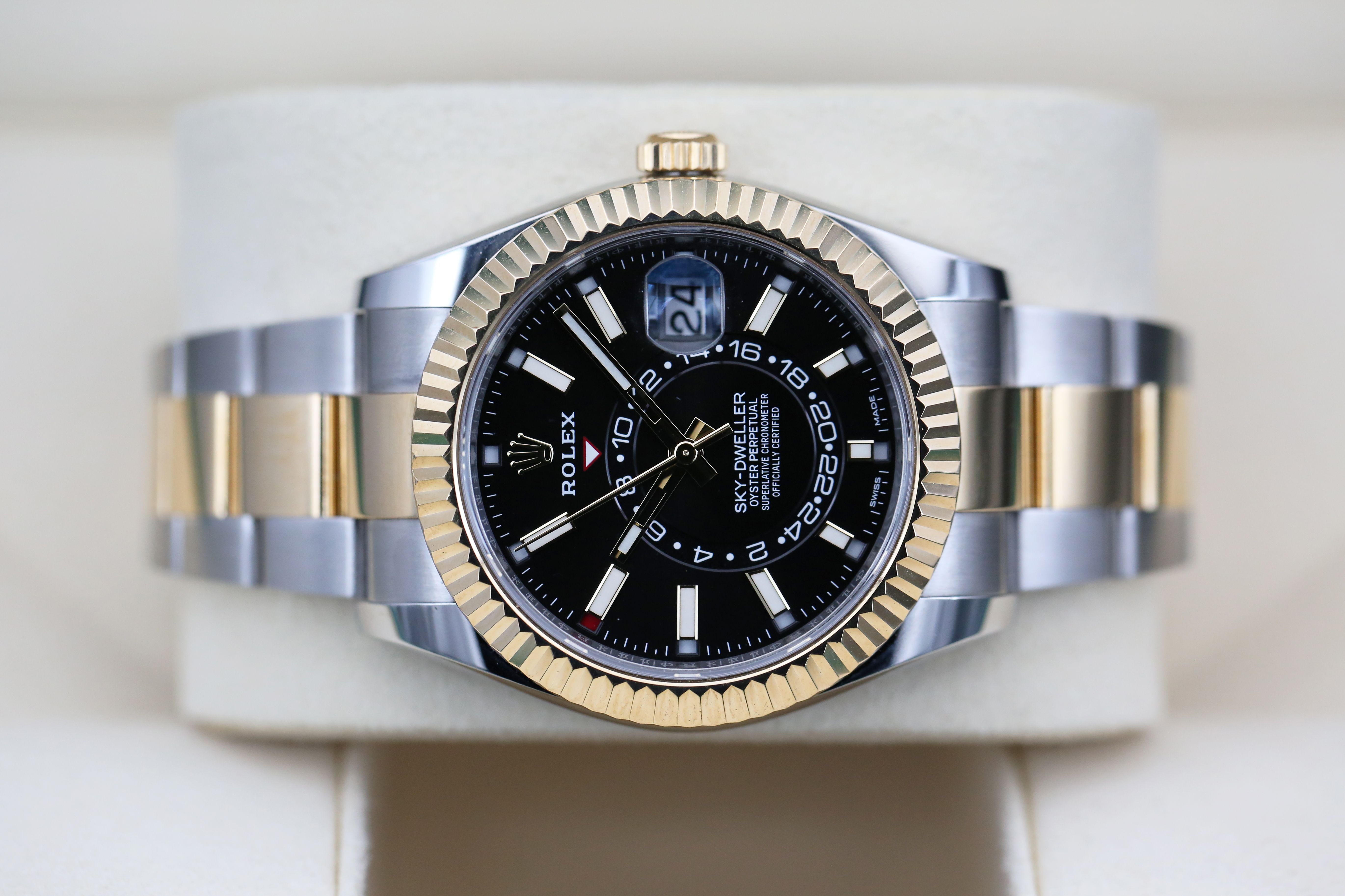 Rolex Sky-Dweller 326933 Thumbnail 5