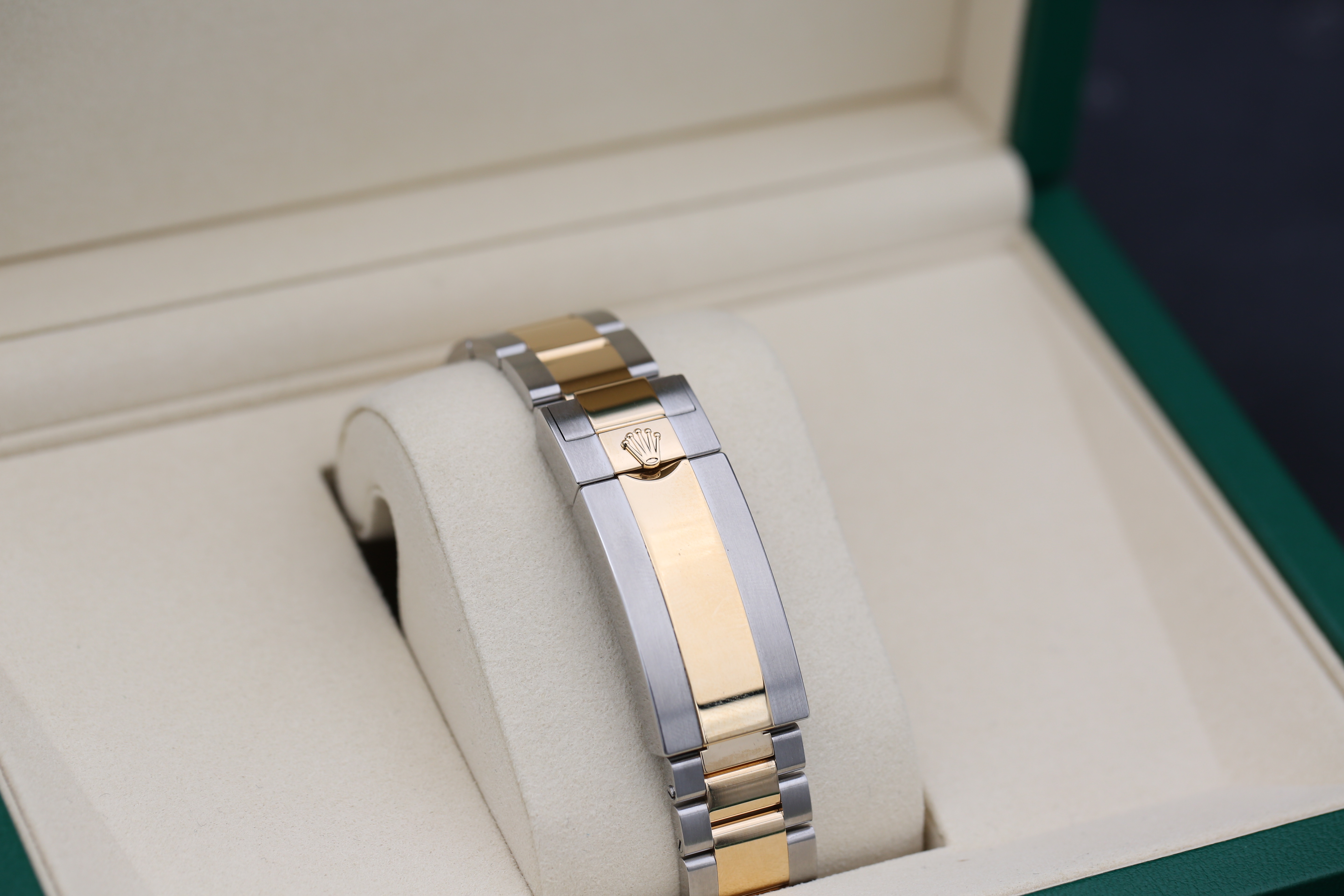 Rolex Submariner 126613 LB Thumbnail 3