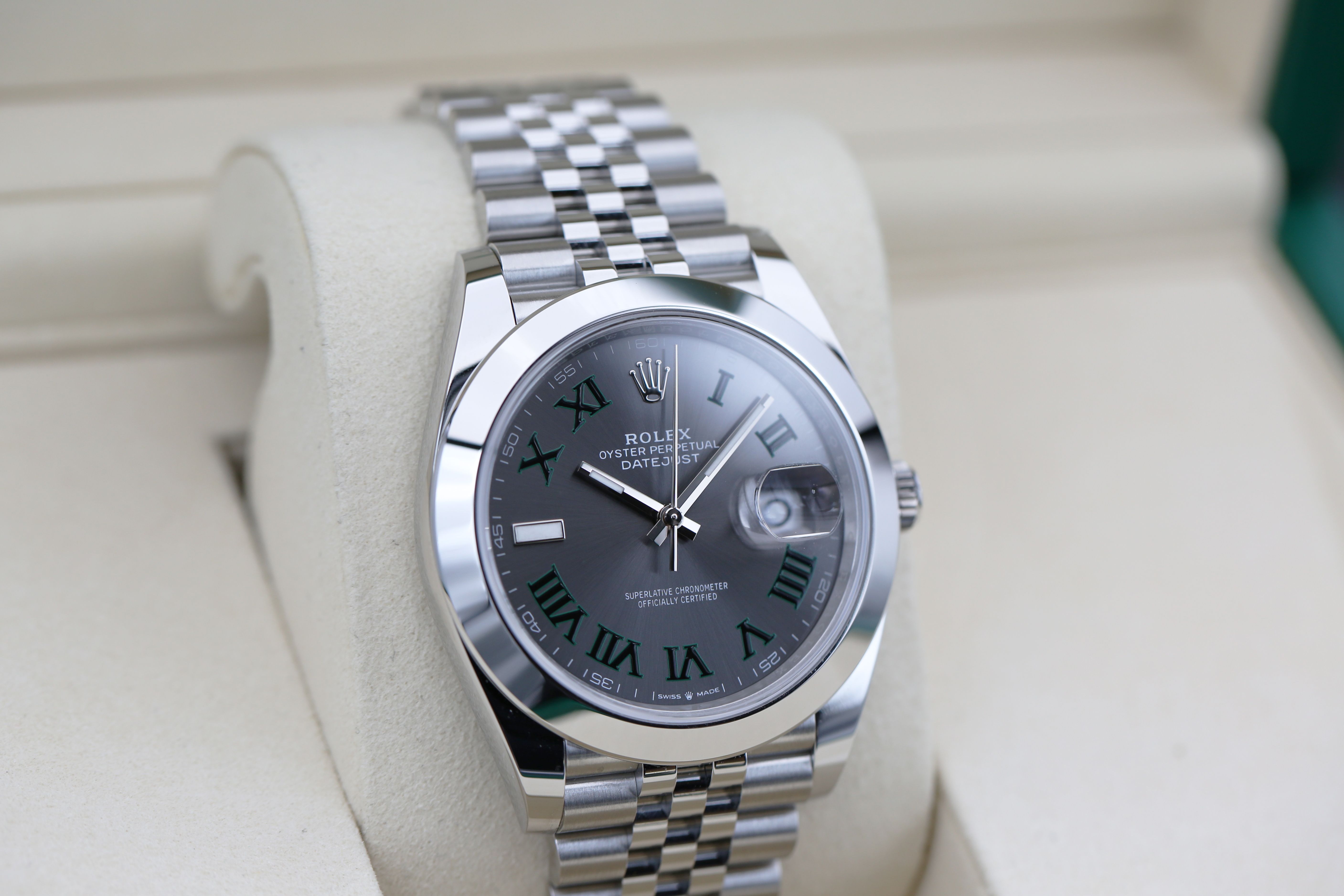 Rolex Datejust 41 126300 Thumbnail 2