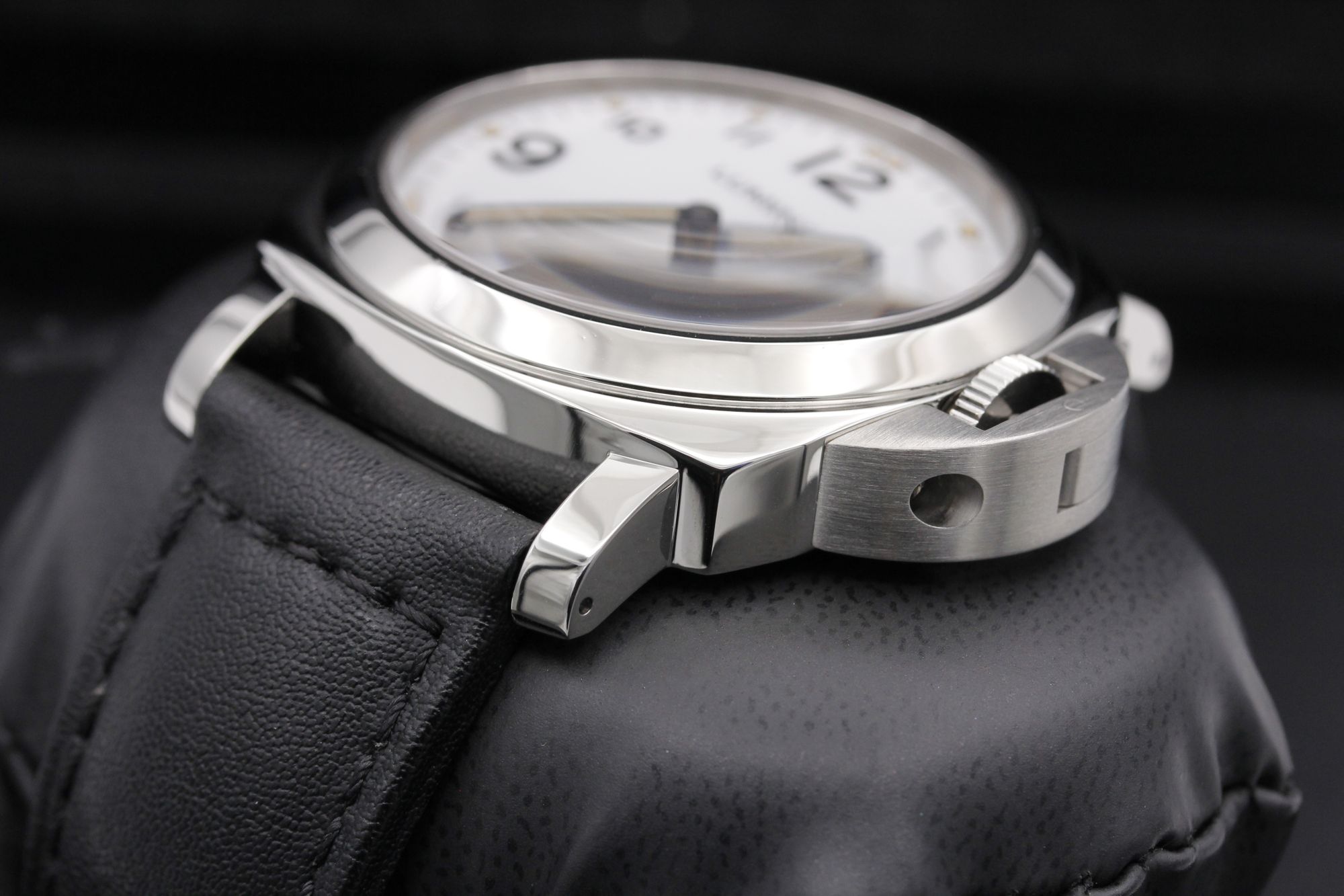 Panerai Luminor Base PAM00630 Thumbnail 2