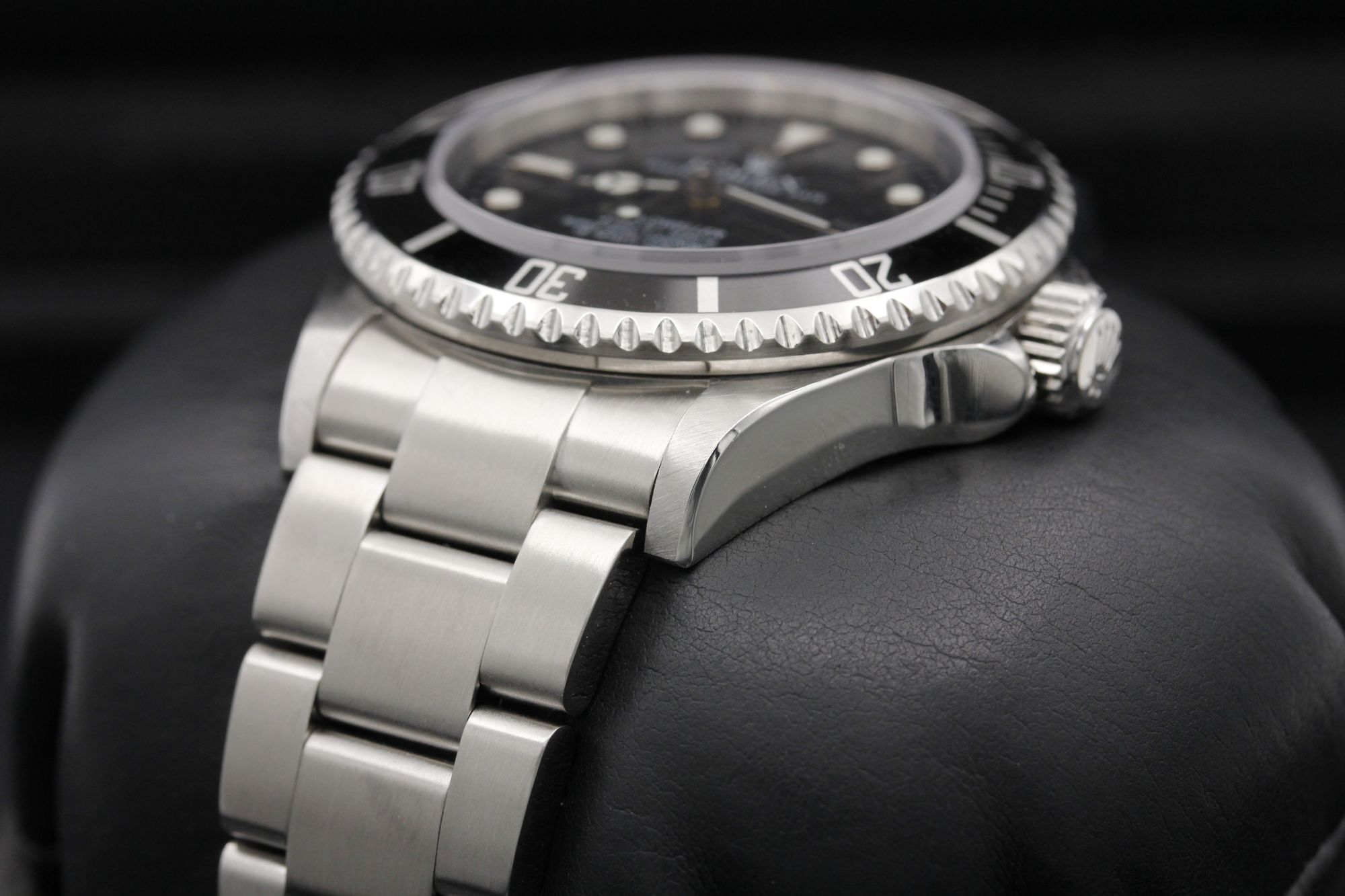 Rolex Sea-Dweller 16600 Thumbnail 2