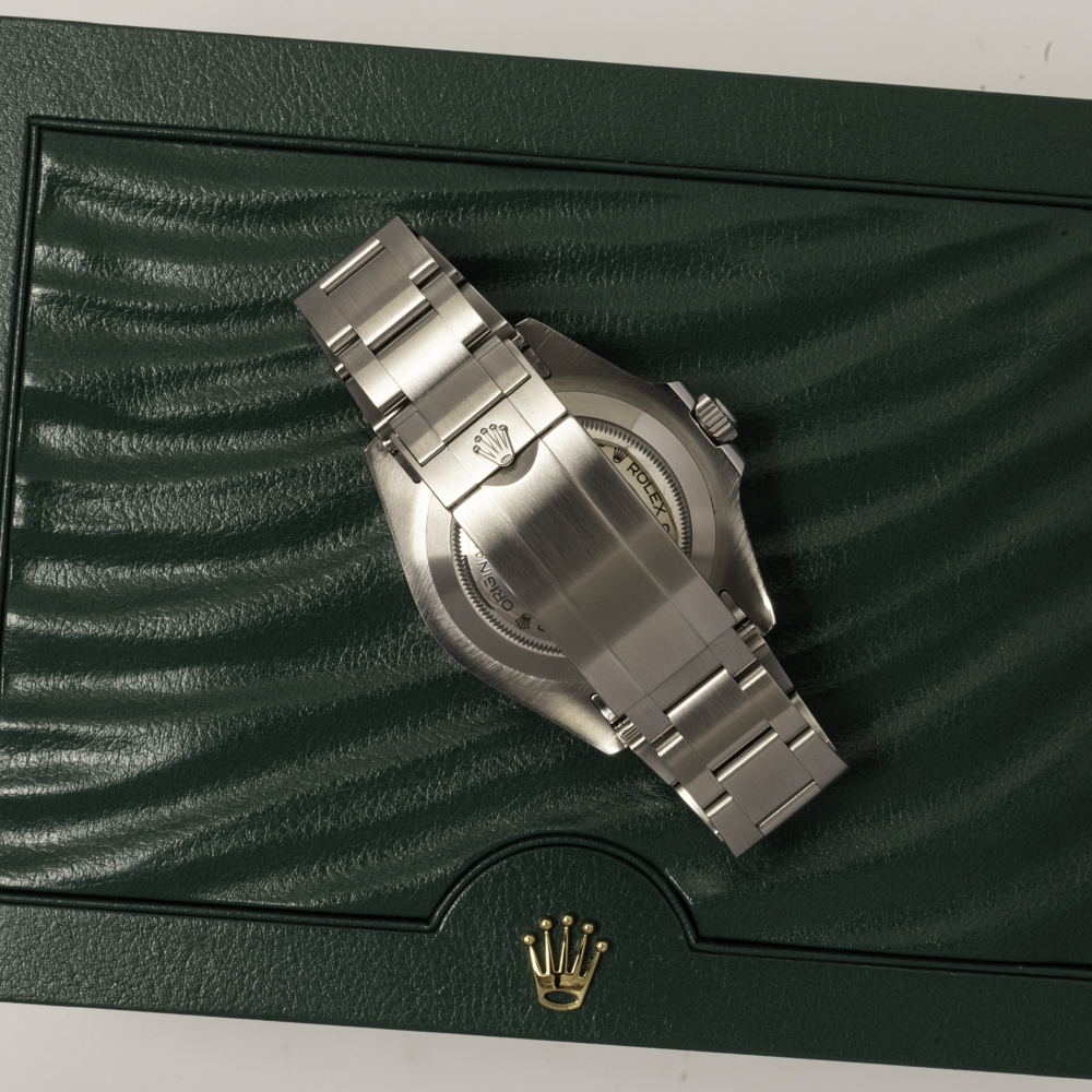Rolex Sea-Dweller 126600 Thumbnail 3
