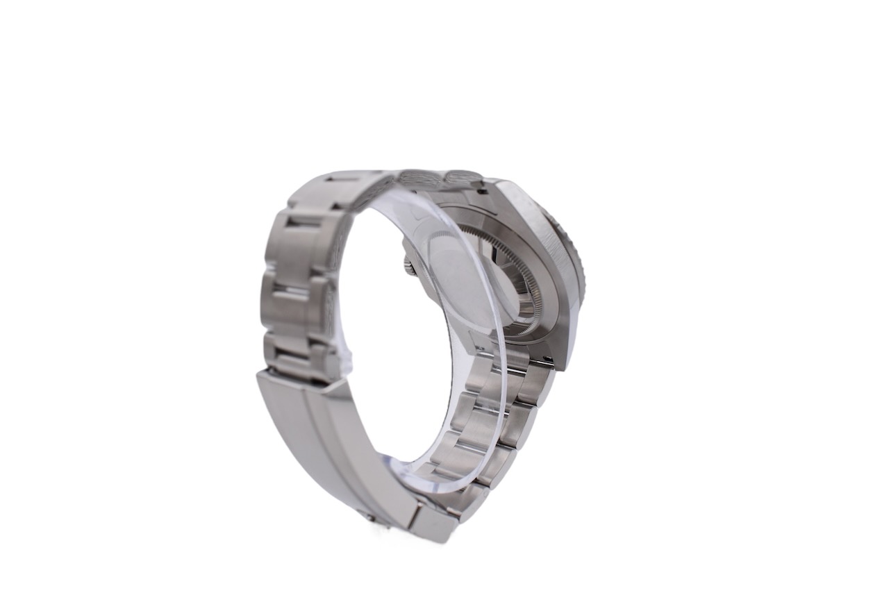 Rolex Submariner 124060 Thumbnail 4