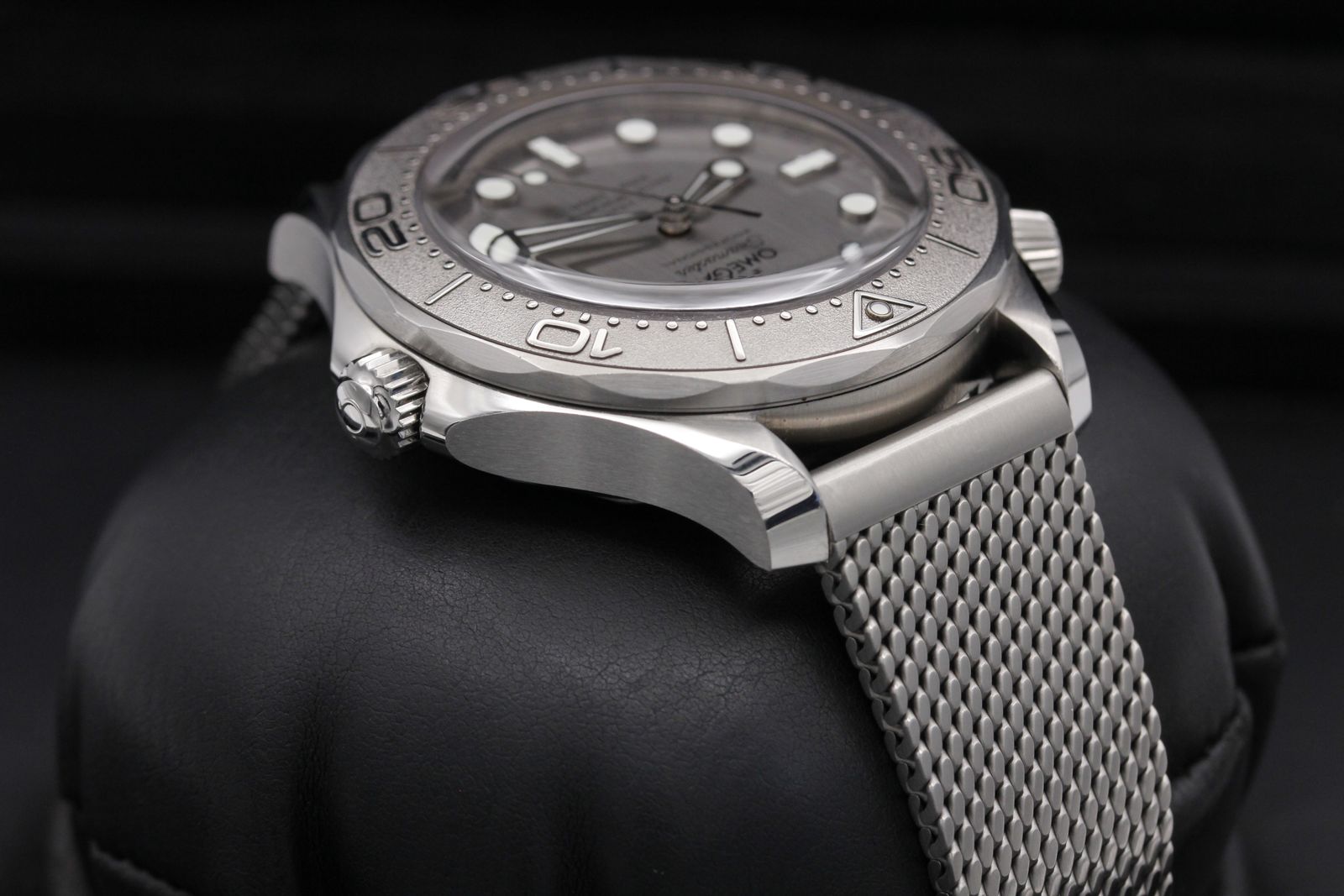 Omega Seamaster Diver 300m 210.30.42.20.06.002 Thumbnail 4