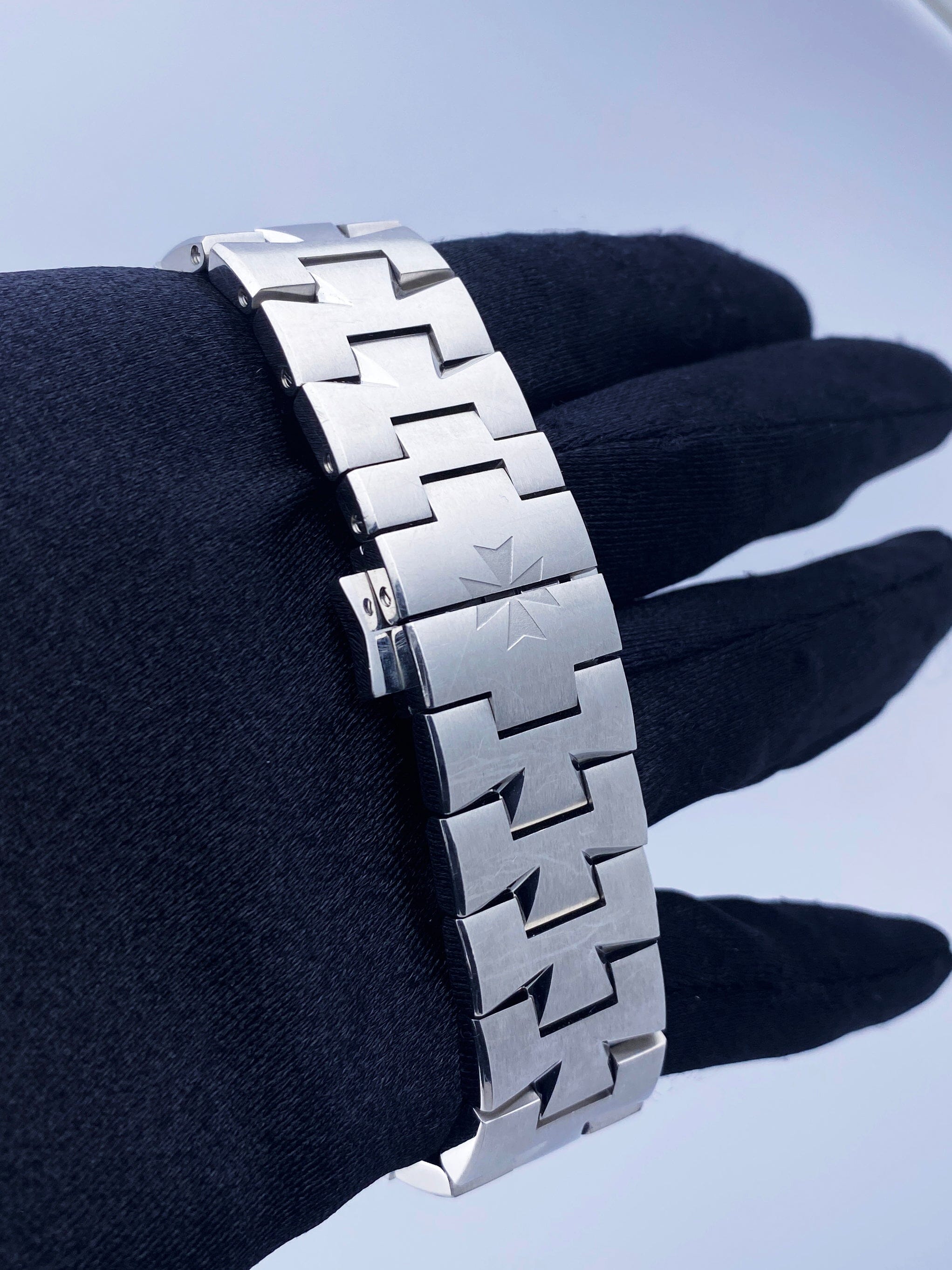 Vacheron Constantin Overseas 47450/B01A-9227 Thumbnail 5