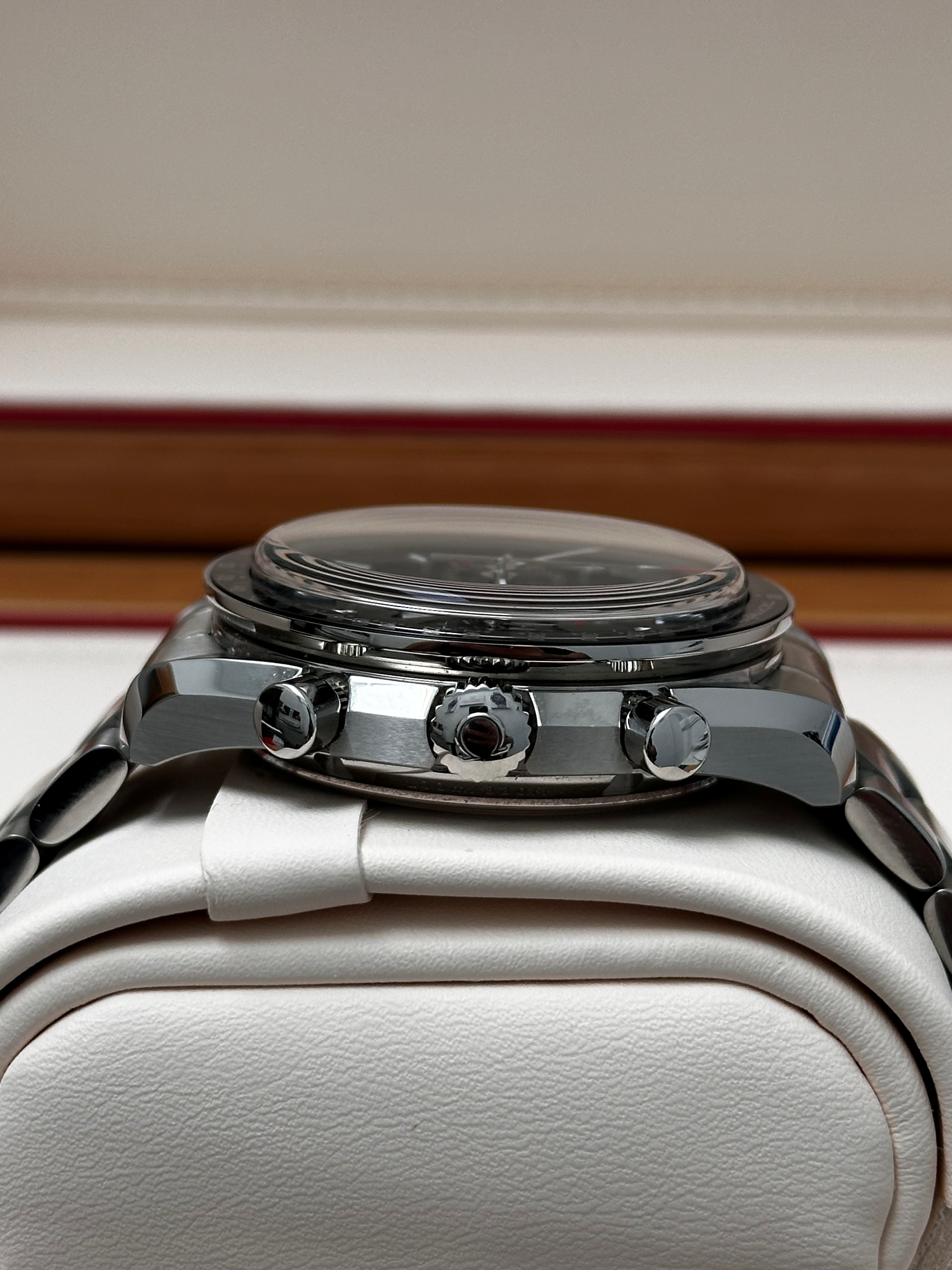 Omega Speedmaster Moonphase 304.30.44.52.01.001 Thumbnail 4