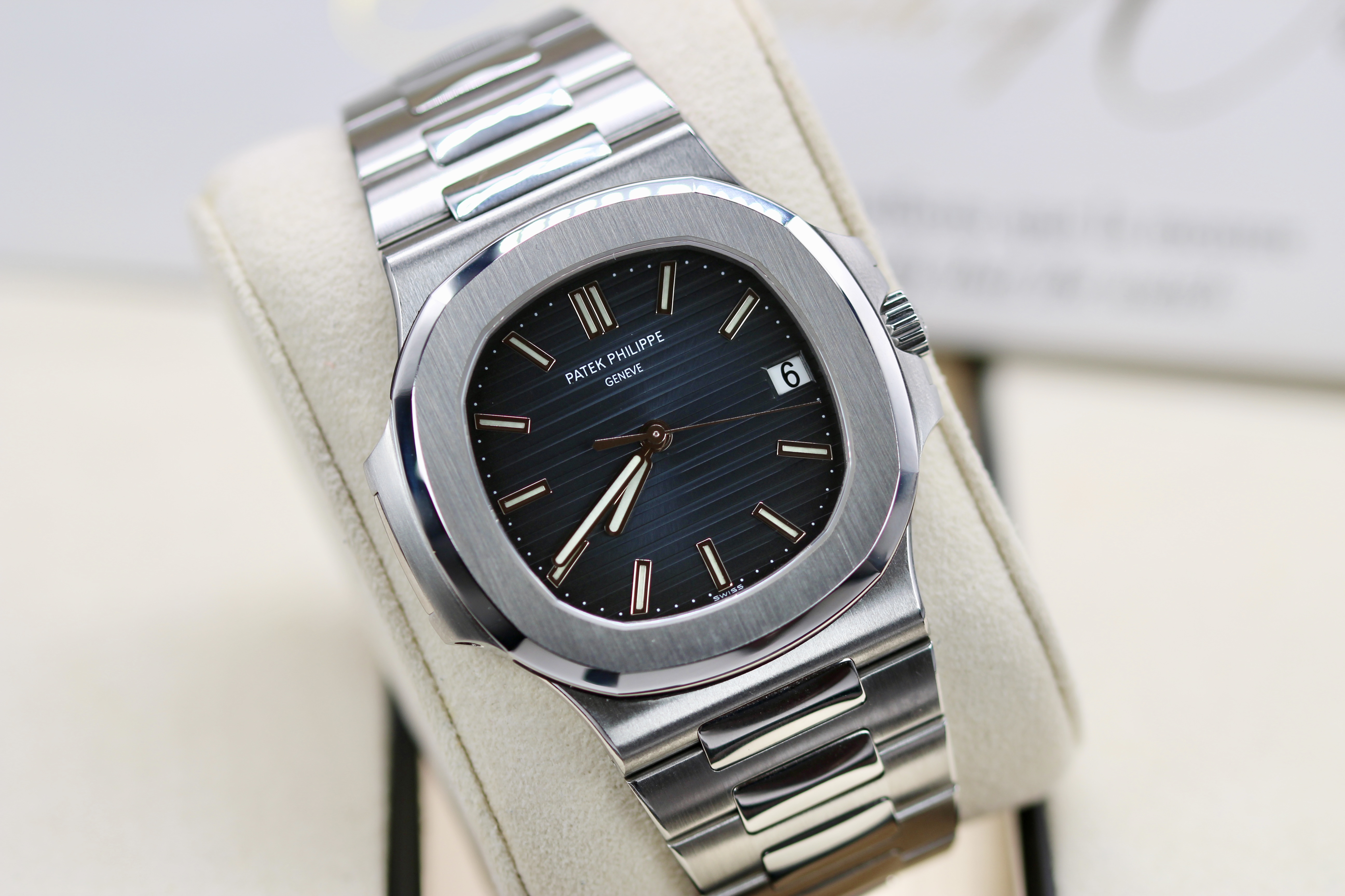 Patek Philippe Nautilus 5711/1A-010 Thumbnail 7