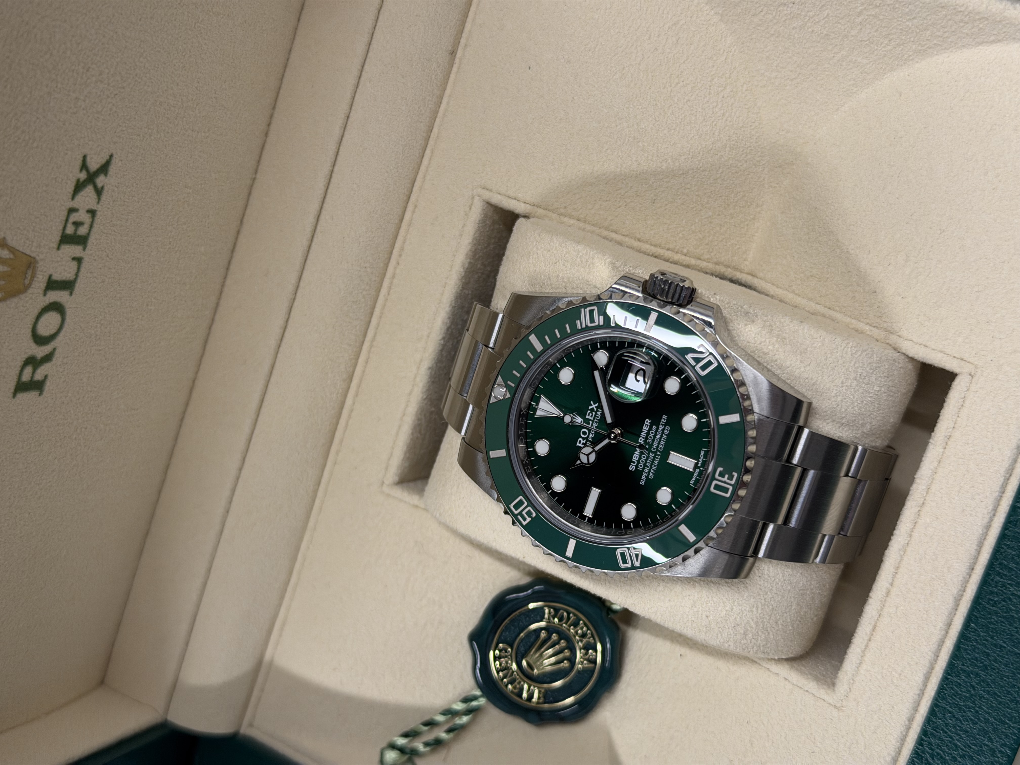 Rolex Submariner Hulk Thumbnail 2