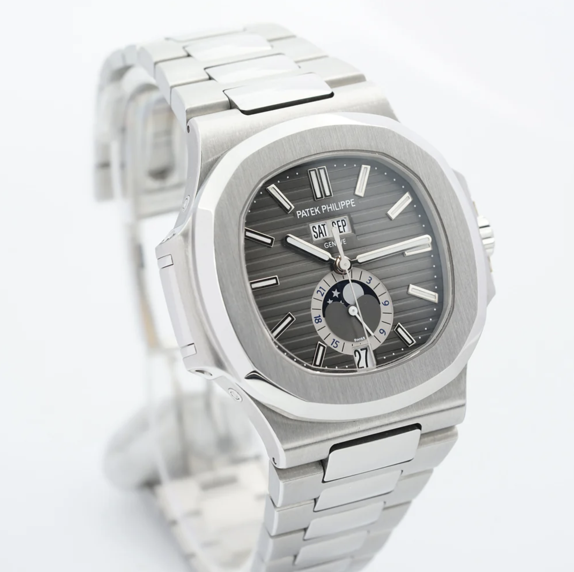 Patek Philippe Nautilus 5726/1A-001 Thumbnail 3