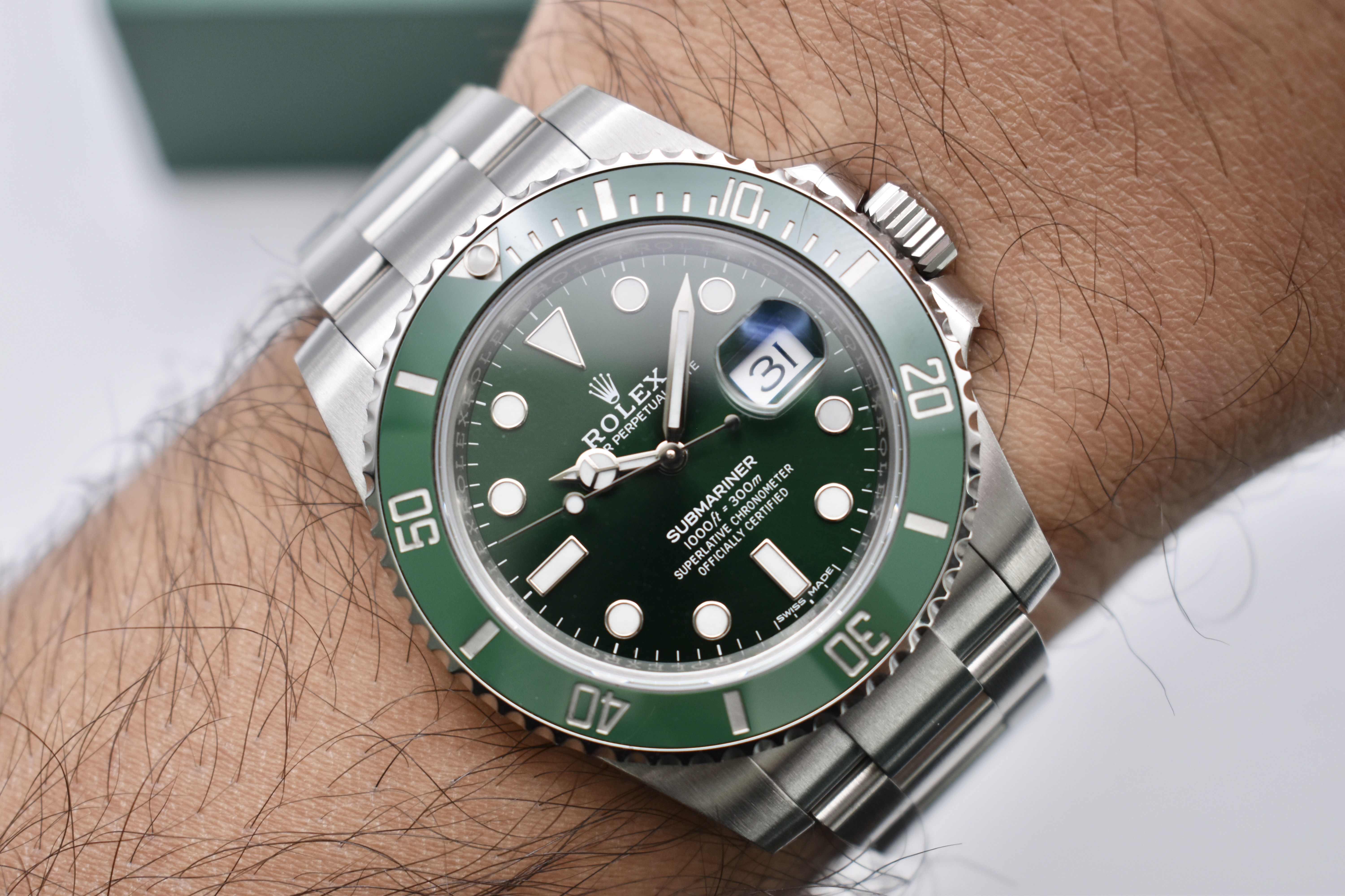 Rolex Submariner Hulk Thumbnail 4
