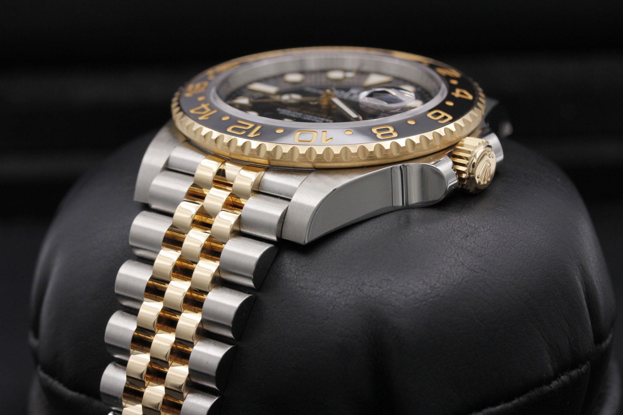 Rolex GMT Master II 126713 GRNR Thumbnail 2