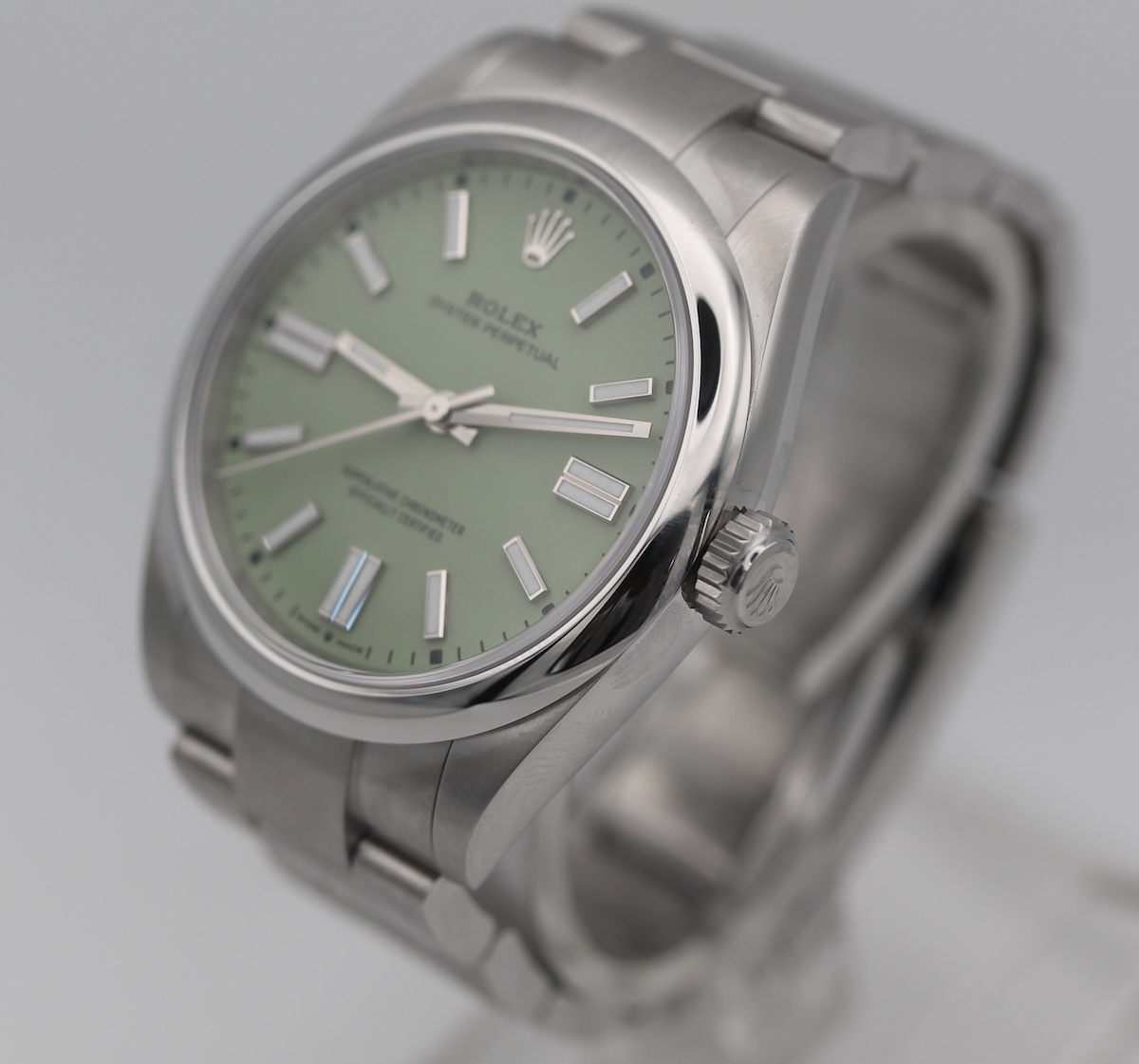 Rolex Oyster Perpetual 41 134300 Thumbnail 2