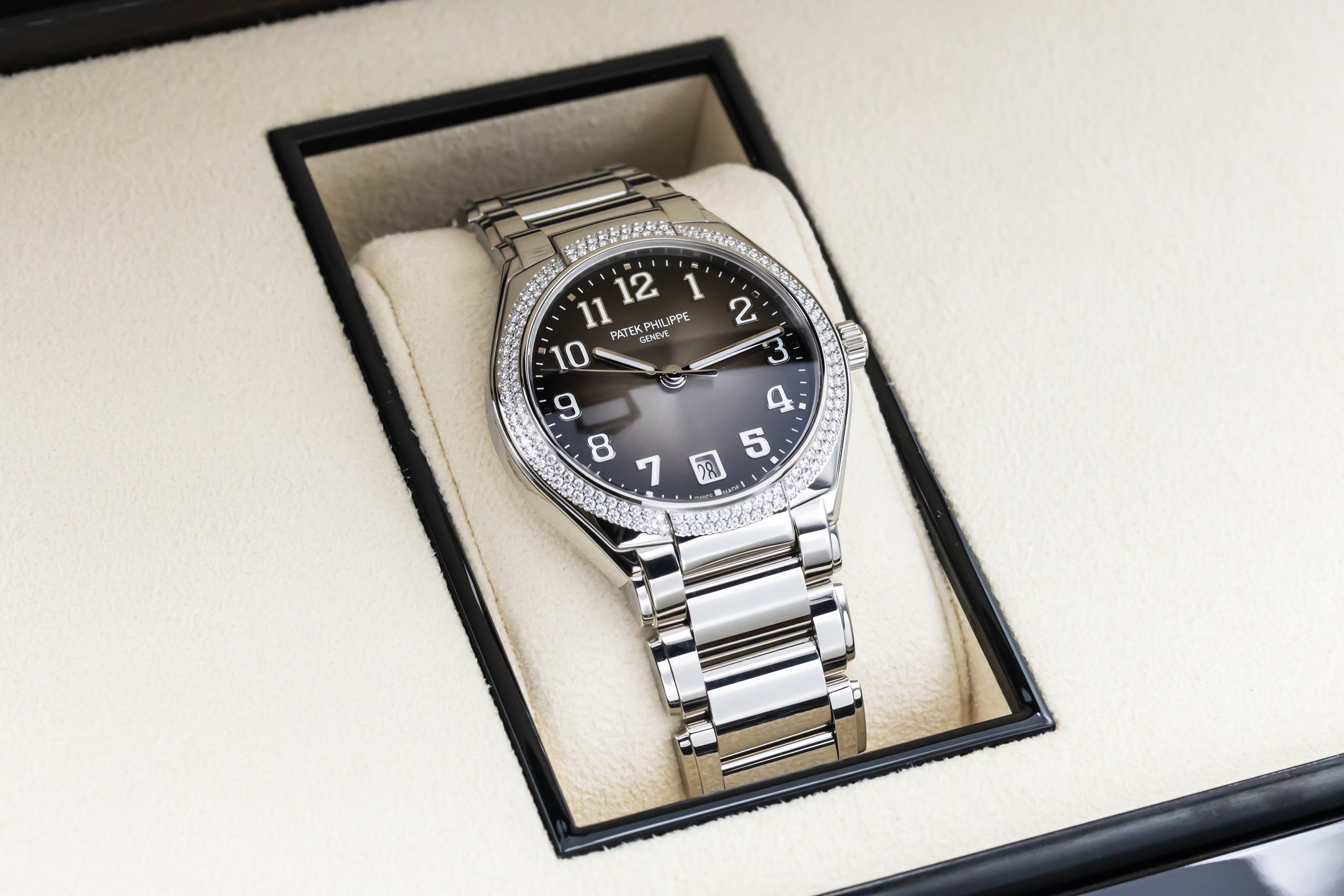 Patek Philippe Twenty-4 7300/1200A-010 Thumbnail 5