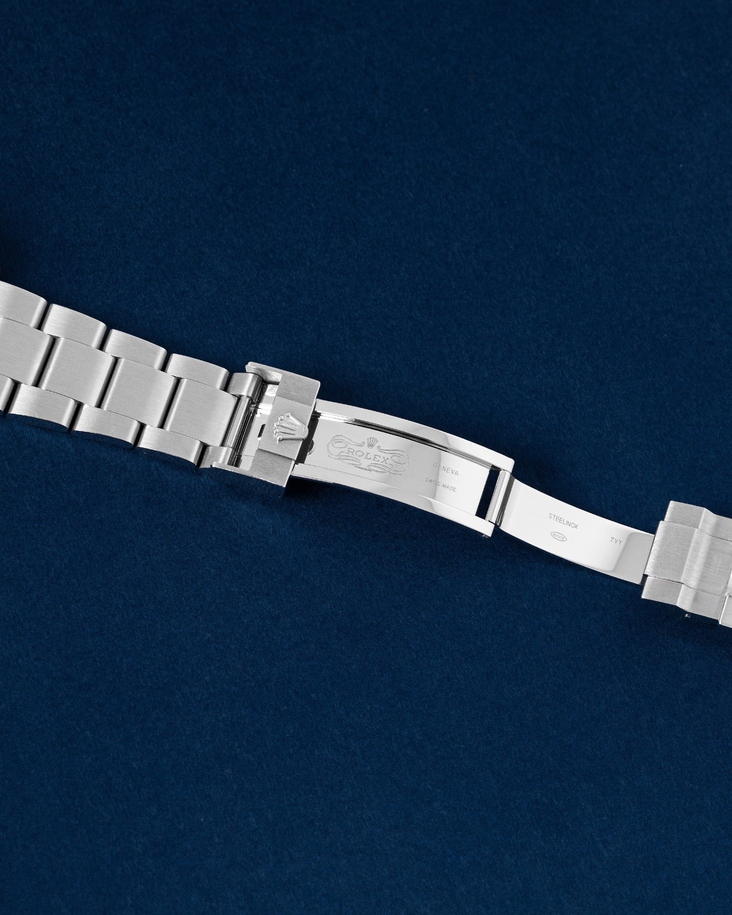 Rolex Explorer II 226570 Thumbnail 4