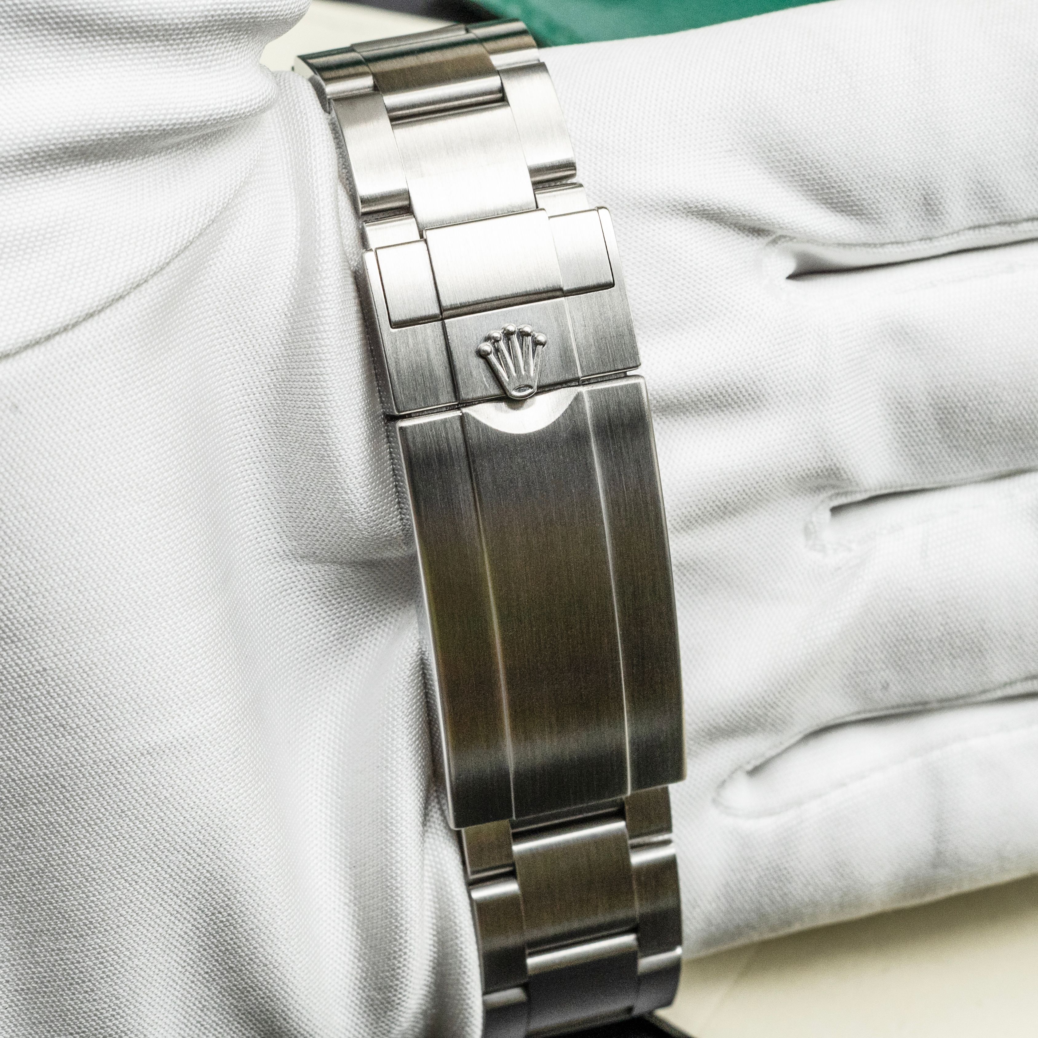 Rolex Submariner 124060 Thumbnail 3