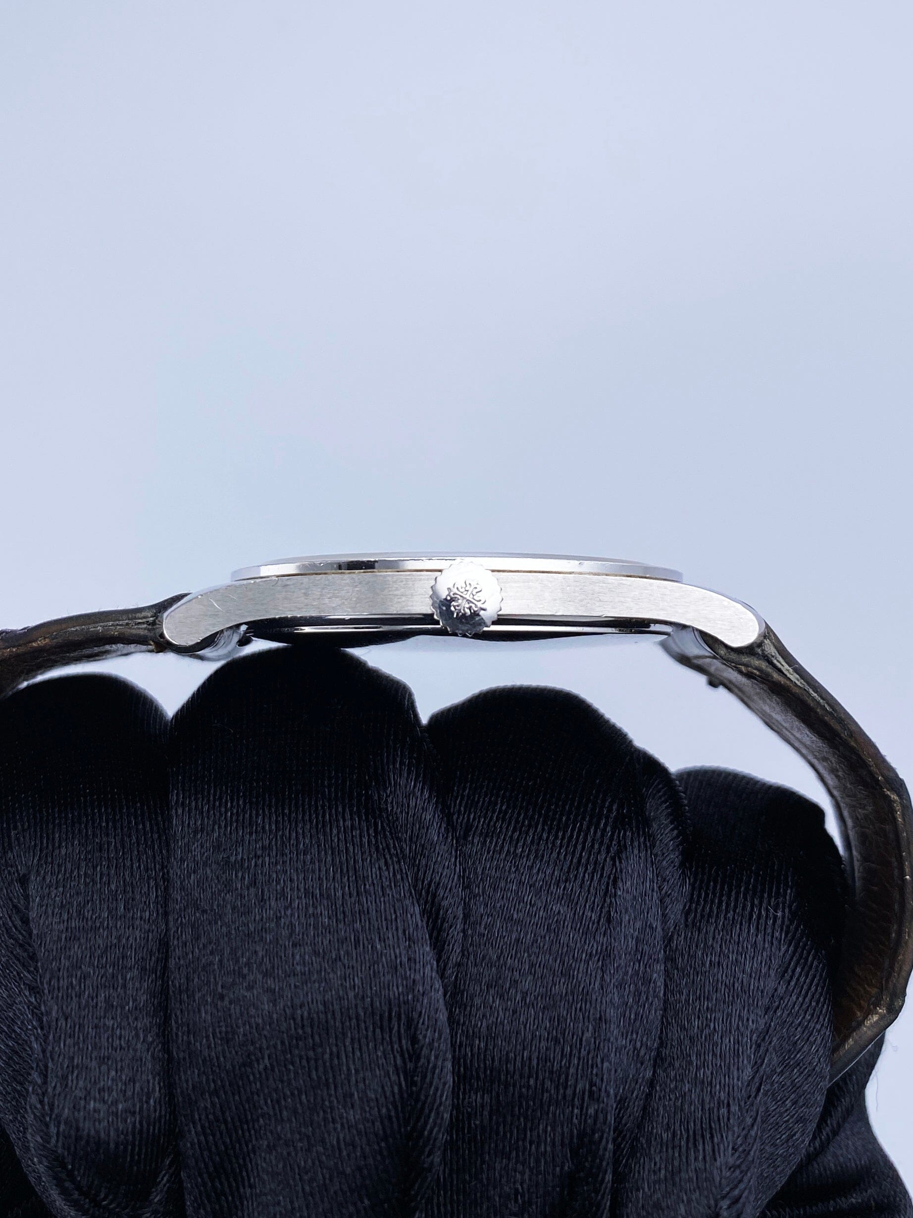 Patek Philippe Calatrava 5196G-001 Thumbnail 4