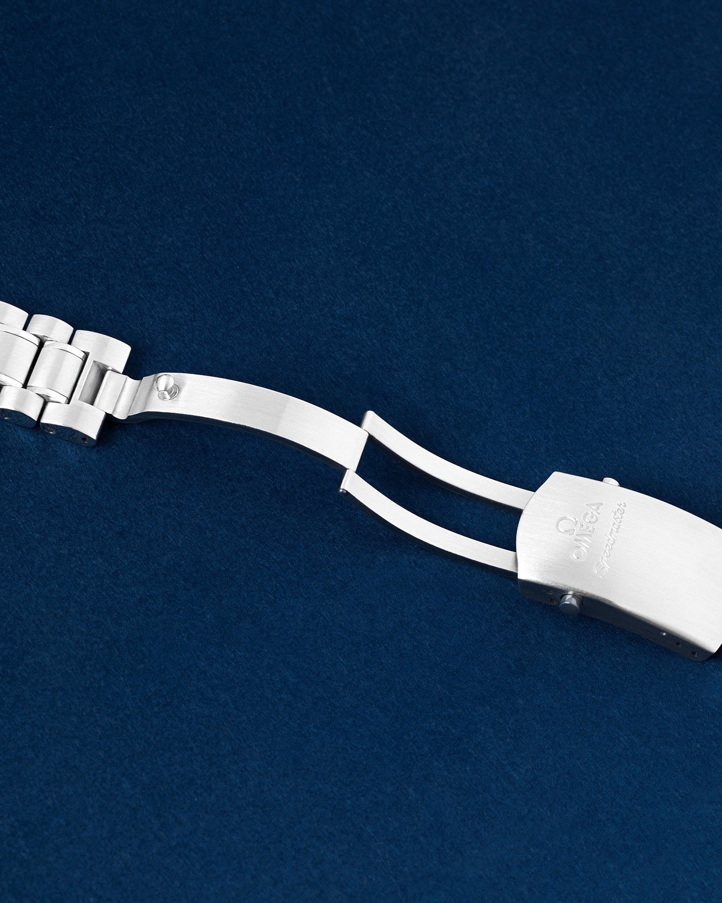 Omega Speedmaster Racing 326.30.40.50.04.001 Thumbnail 4