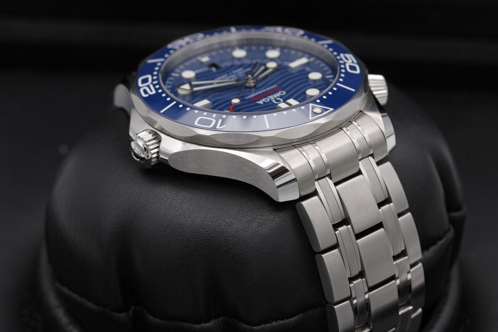 Omega Seamaster Diver 300m 210.30.42.20.03.001 Thumbnail 4