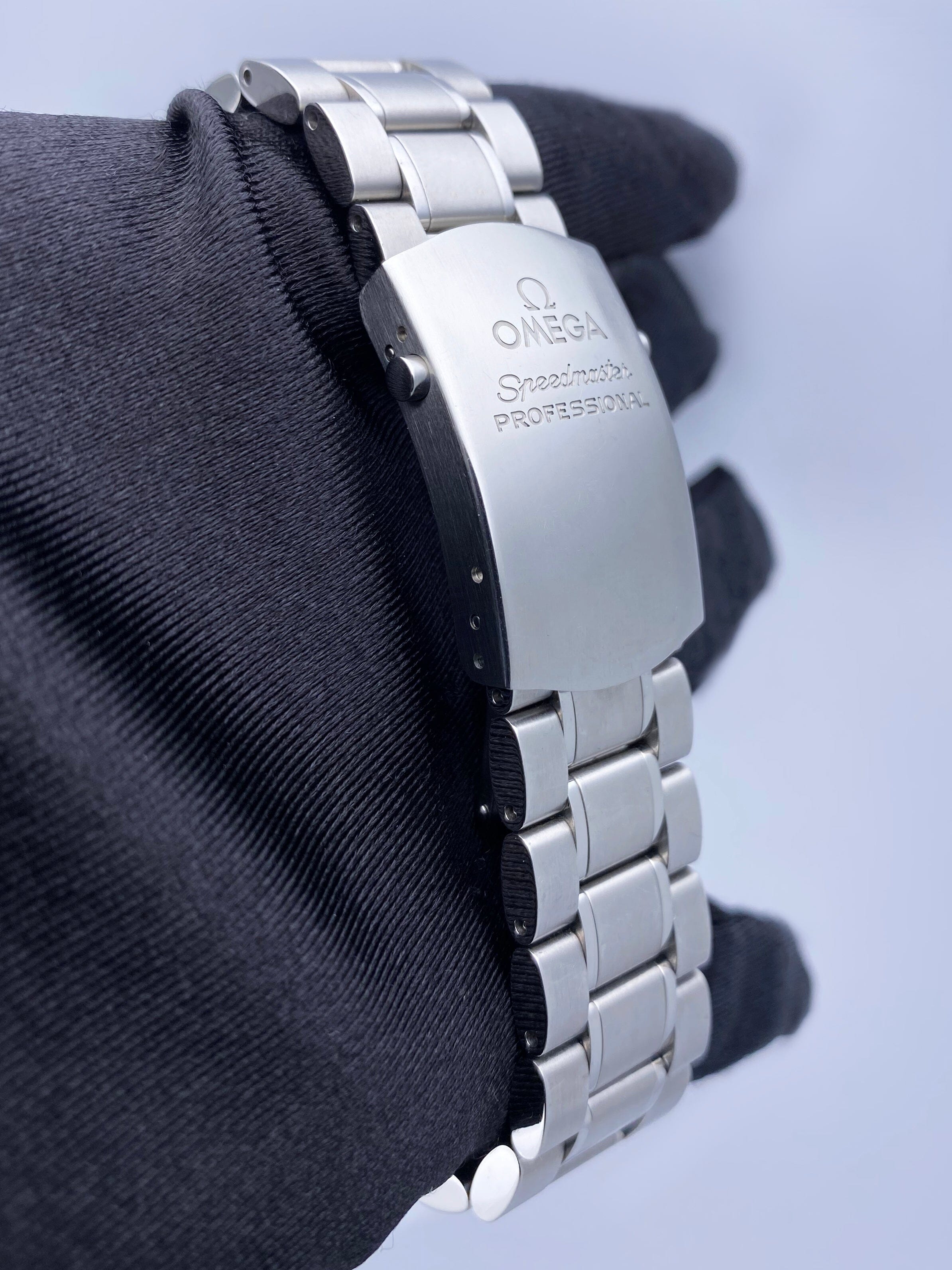 Omega Speedmaster Moonwatch 311.30.42.30.13.001 Thumbnail 5