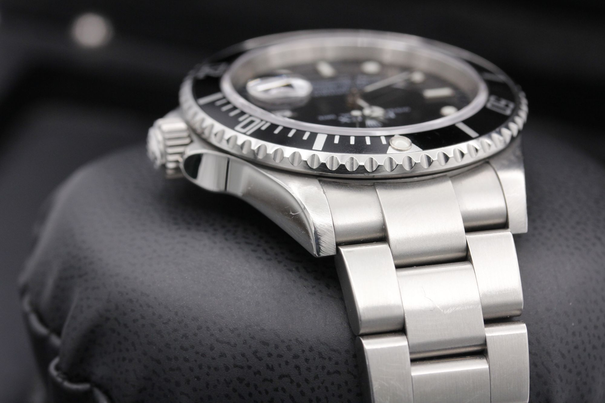 Rolex Submariner 16610 Thumbnail 4
