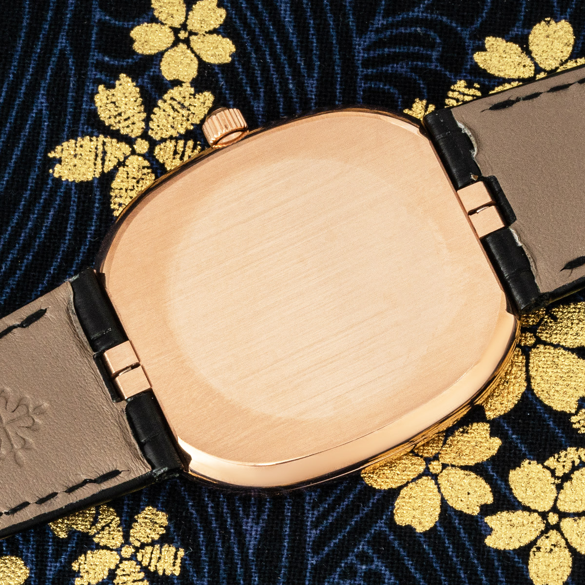 Patek Philippe Golden Ellipse 5738R-001 Thumbnail 4