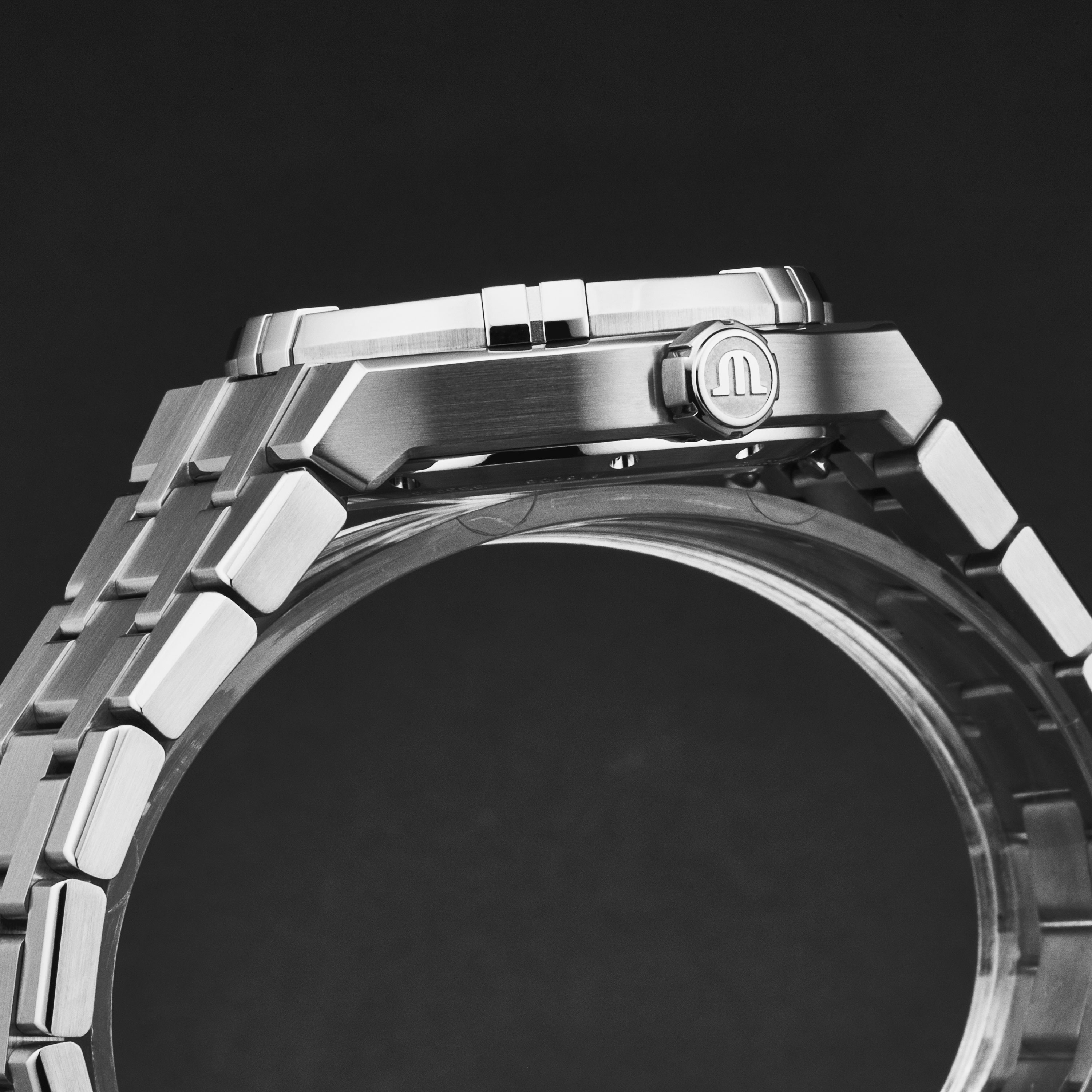 Maurice Lacroix Aikon AI6006-SS00F-550-E Thumbnail 3