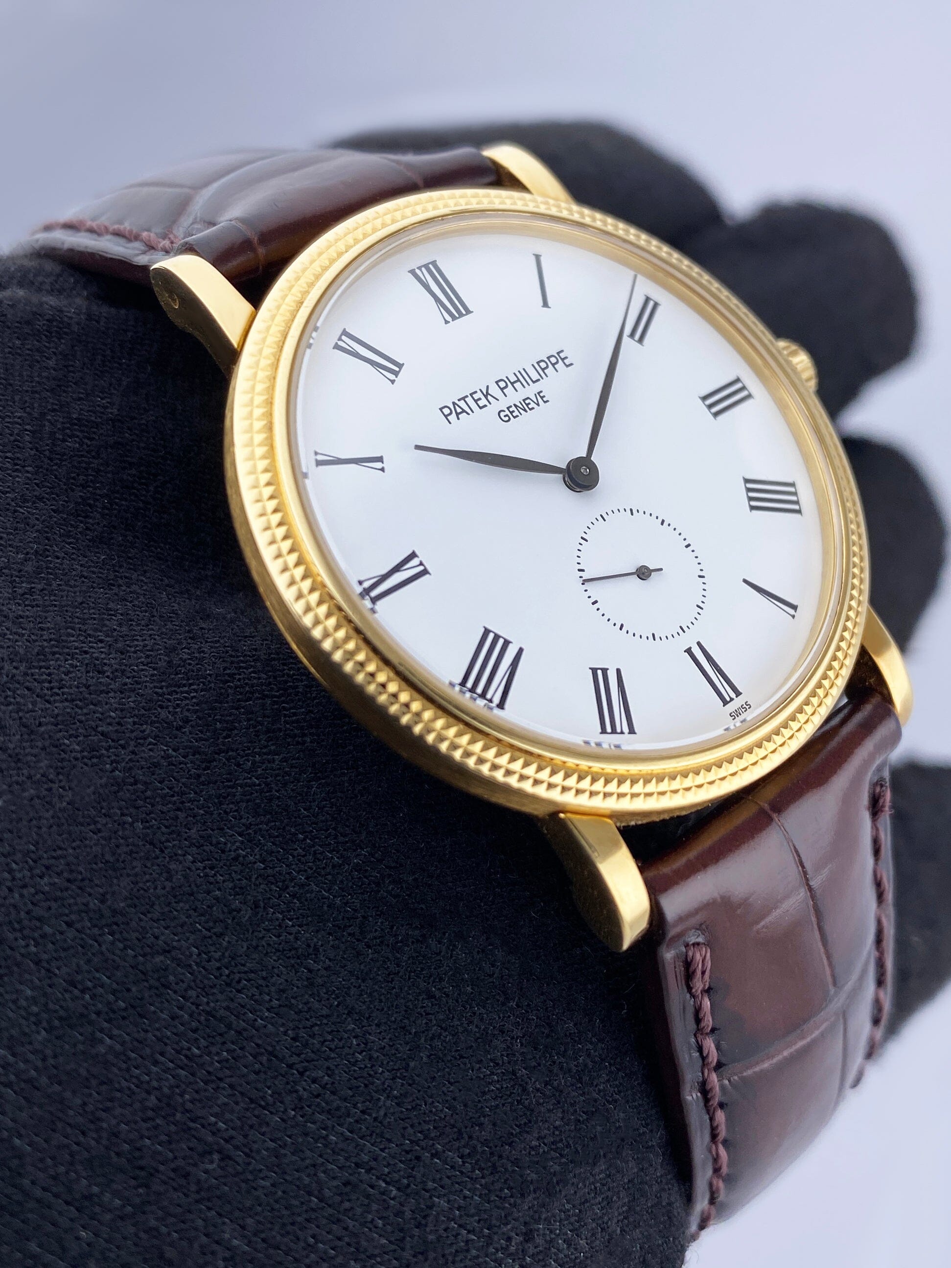 Patek Philippe Calatrava 5119J-001 Thumbnail 3