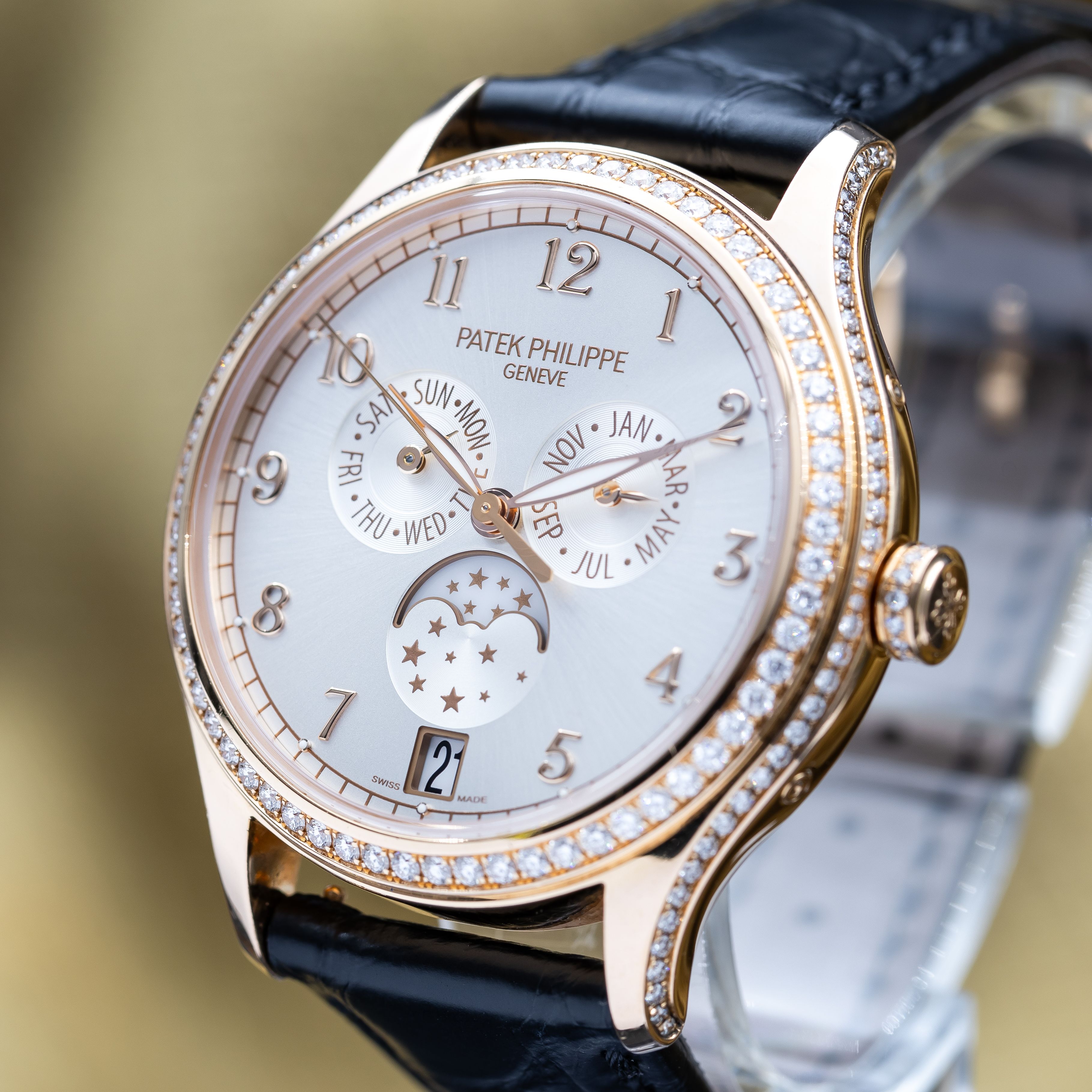 Patek Philippe Complications 4947R-001 Thumbnail 2