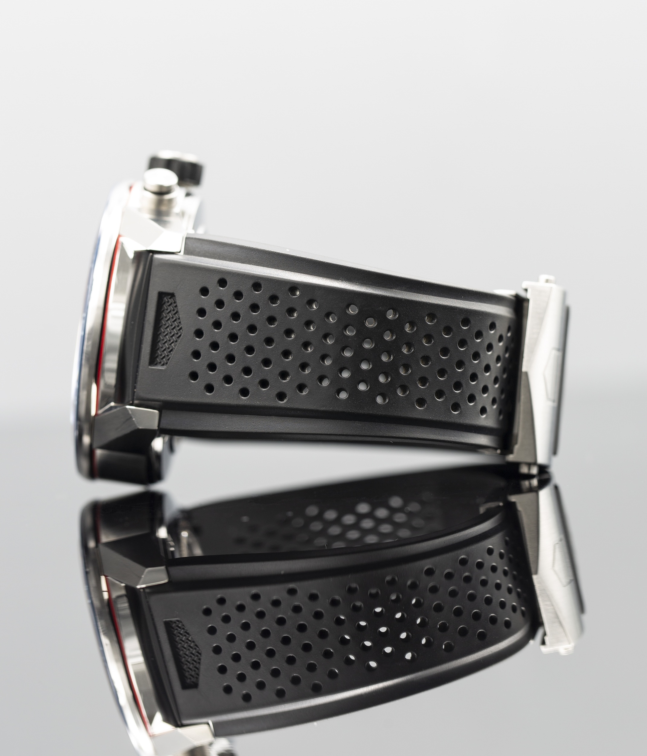 Tag Heuer Carrera CBG2A1Z.FT6157 Thumbnail 2