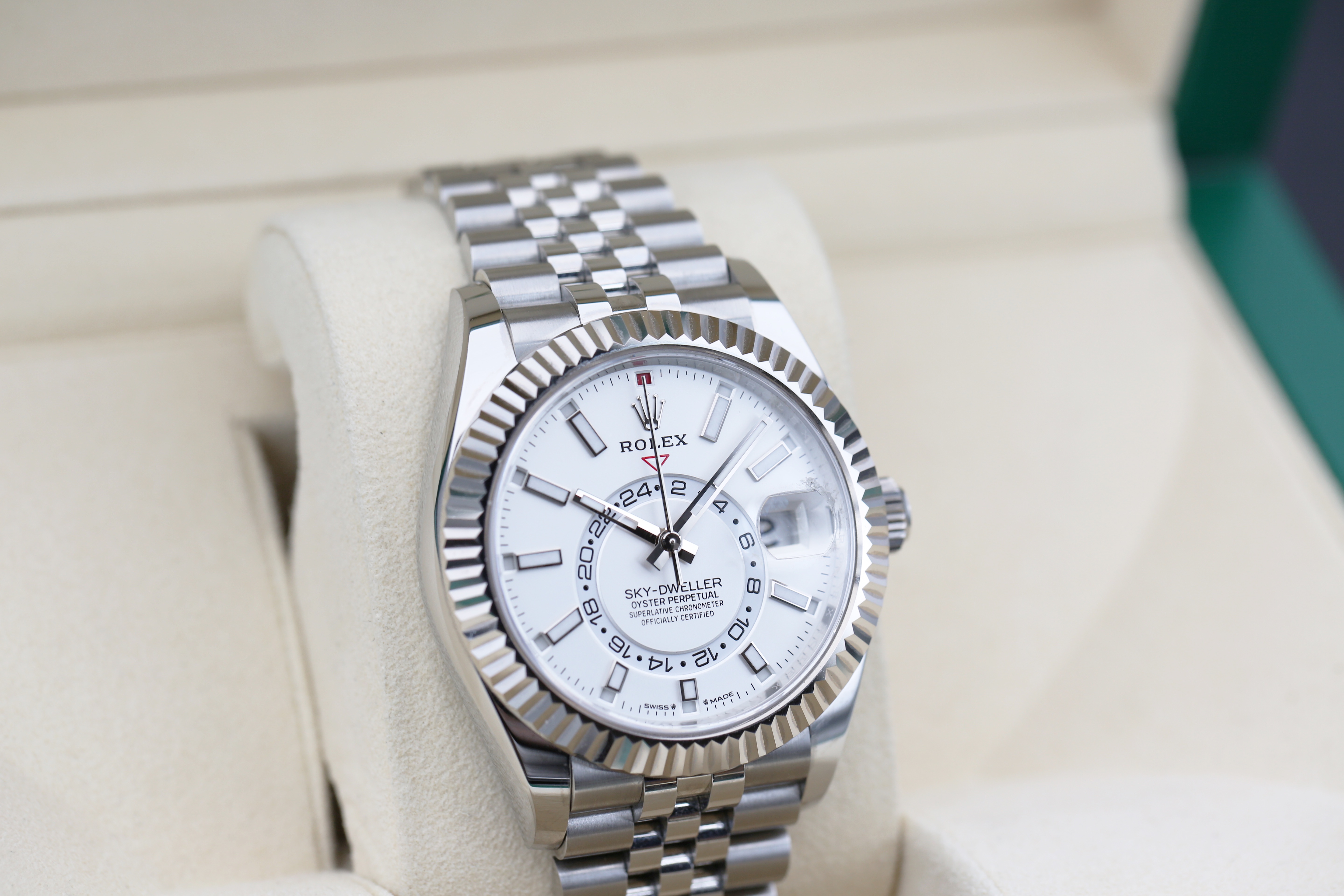 Rolex Sky-Dweller 336934 Thumbnail 2