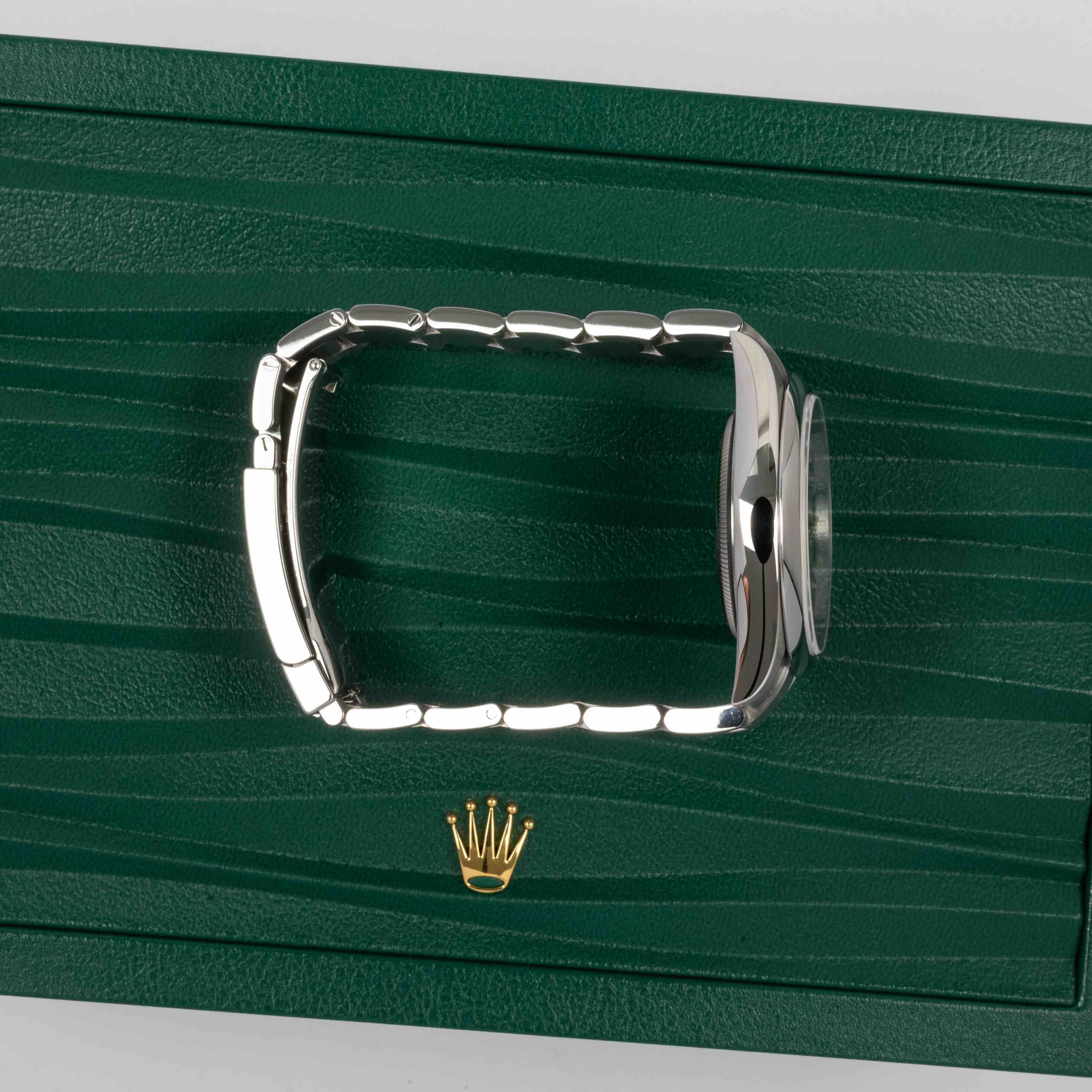 Rolex Oyster Perpetual 41 134300 Thumbnail 4