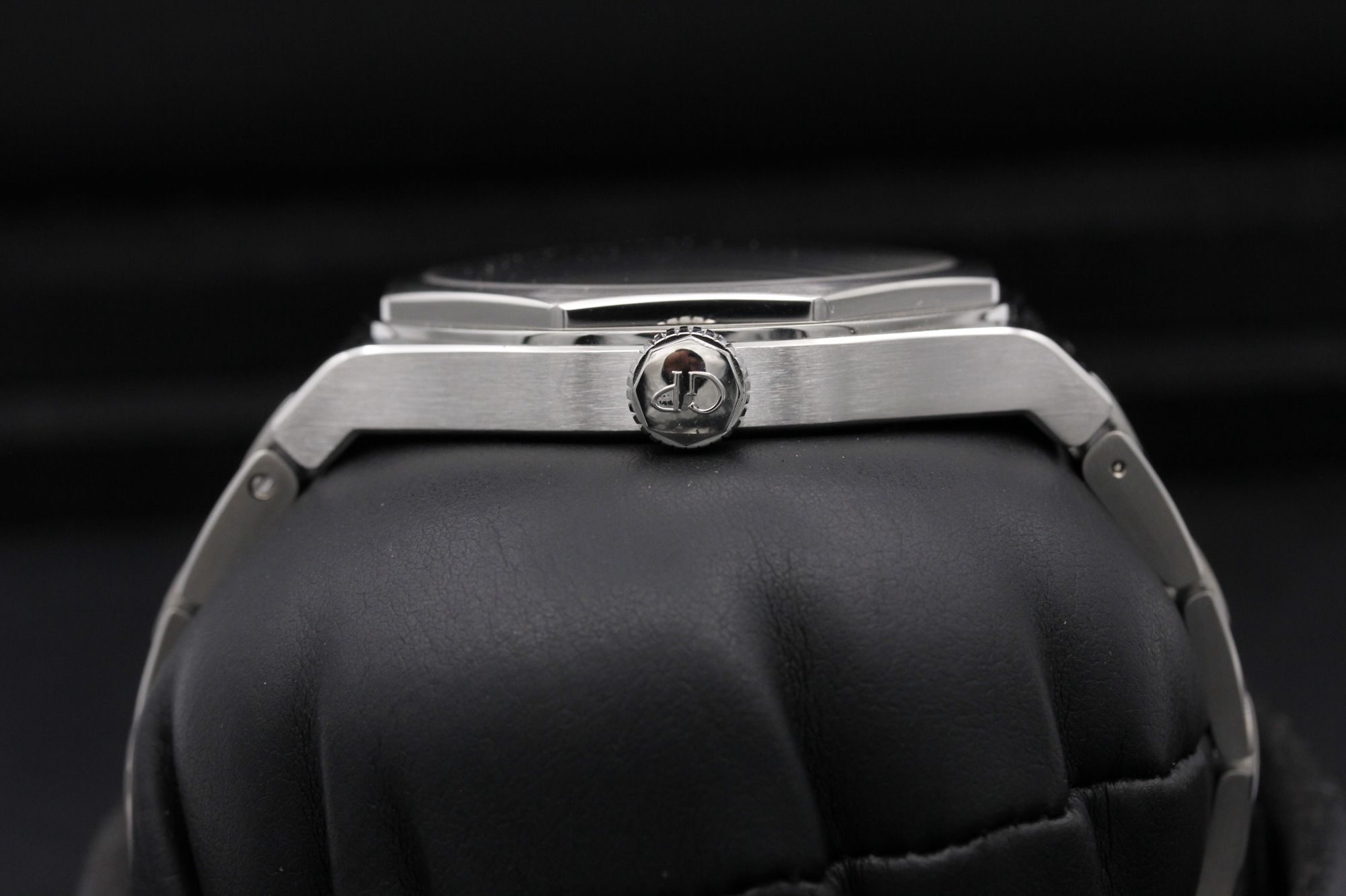 Girard Perregaux Laureato 81010-11-634-11A Thumbnail 3