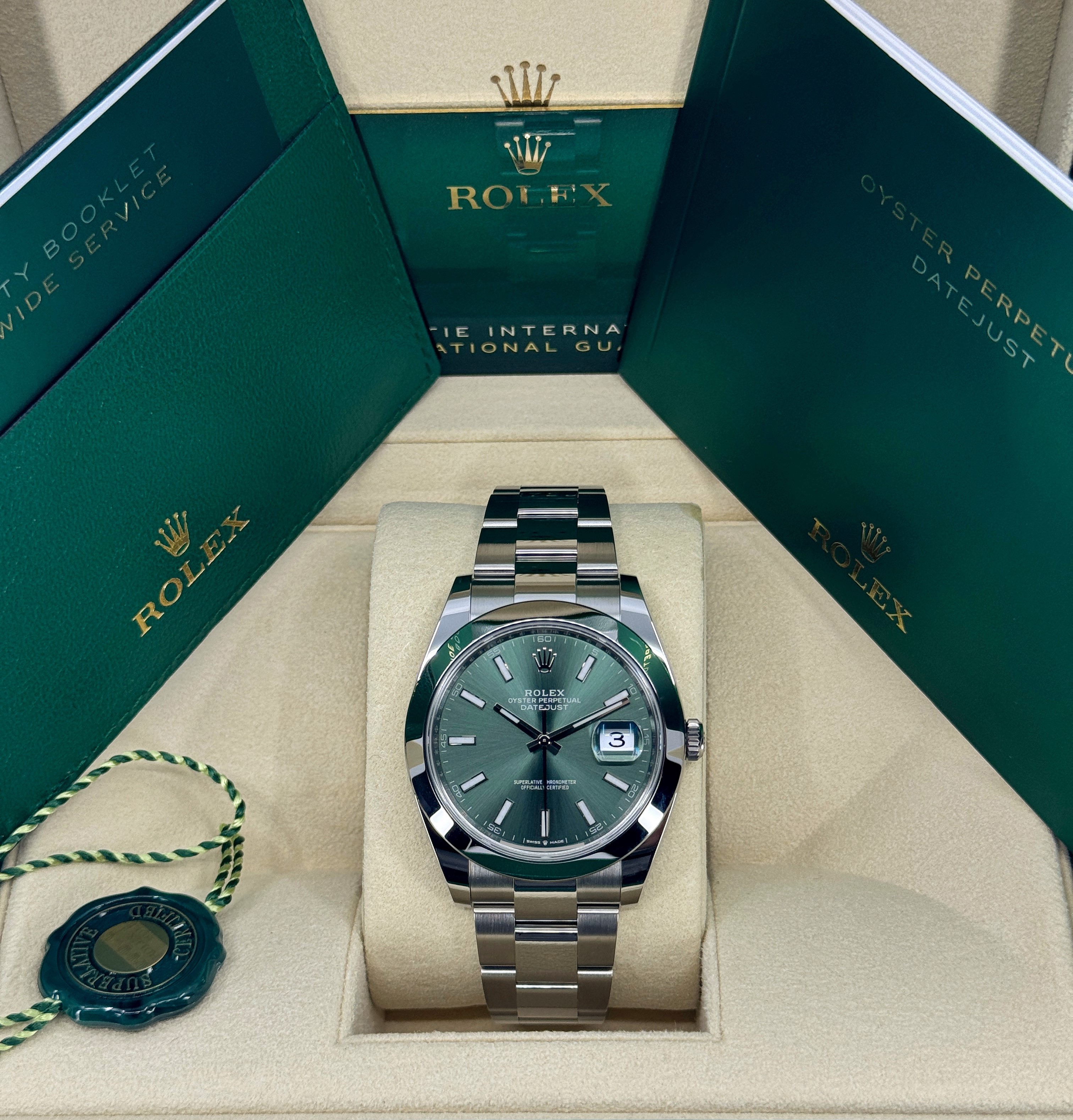 Rolex Datejust 41 126300 Thumbnail 7
