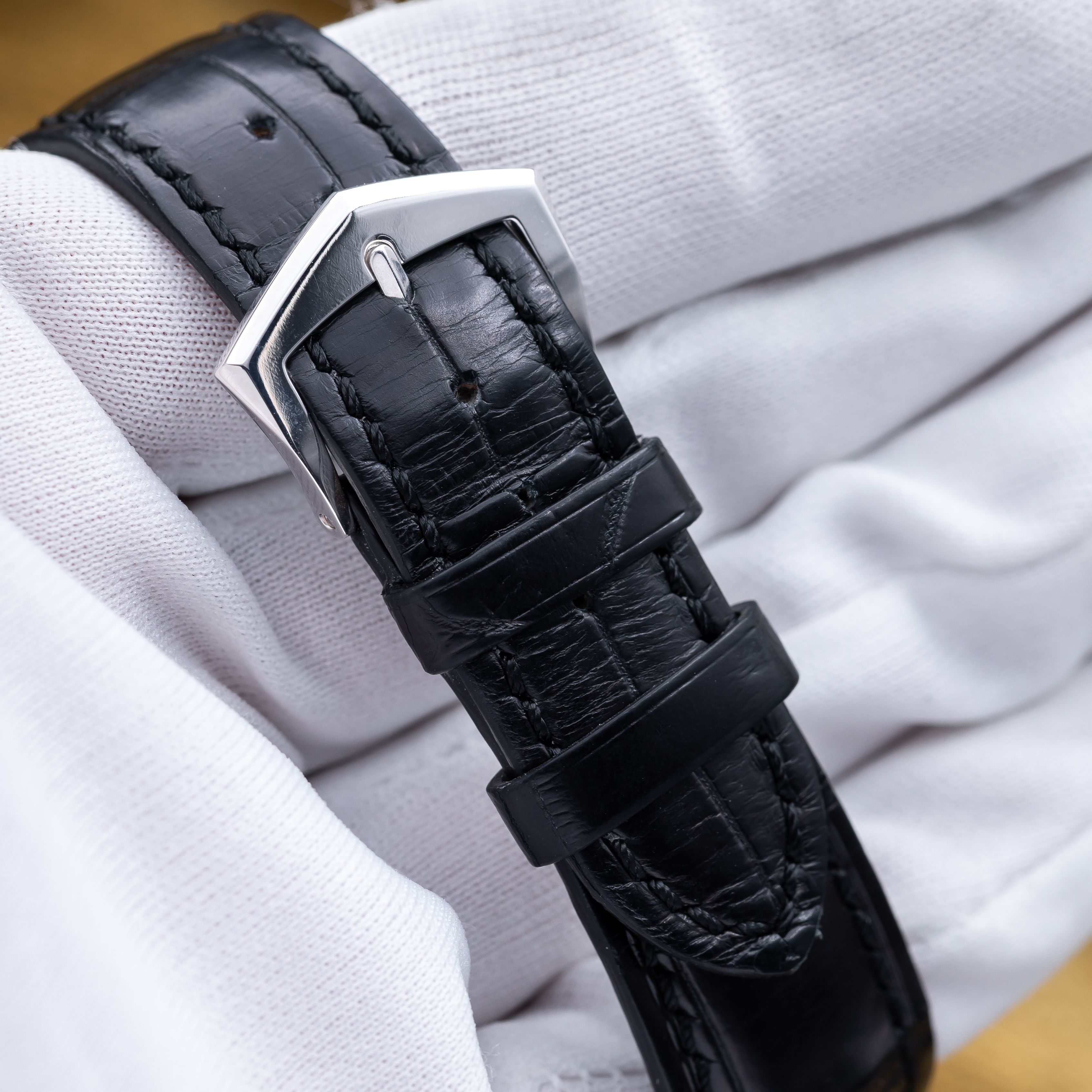 Patek Philippe Complications 5205G-010 Thumbnail 3