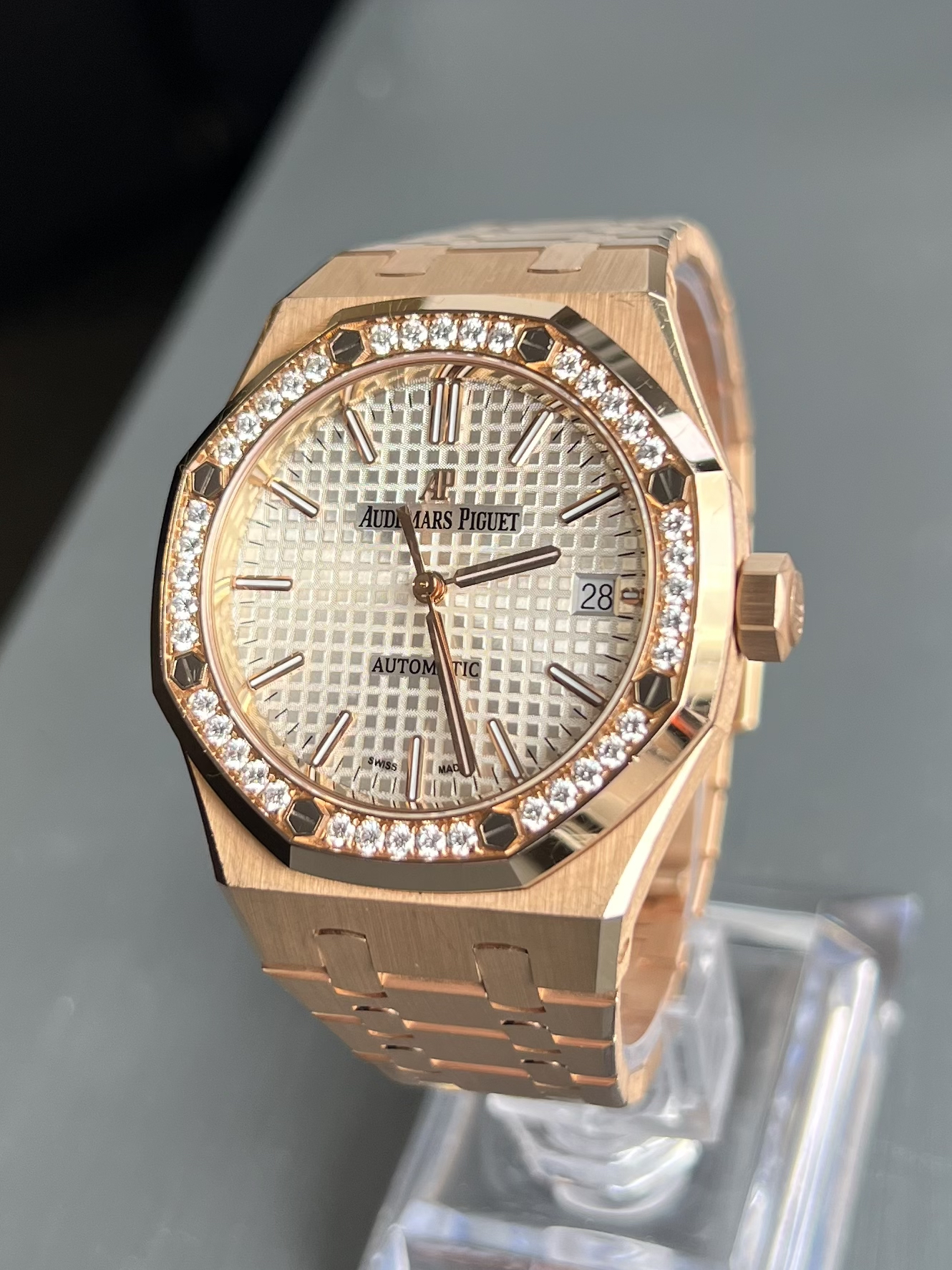 Audemars Piguet Royal Oak 15451OR.ZZ.1256OR.01 Thumbnail 2