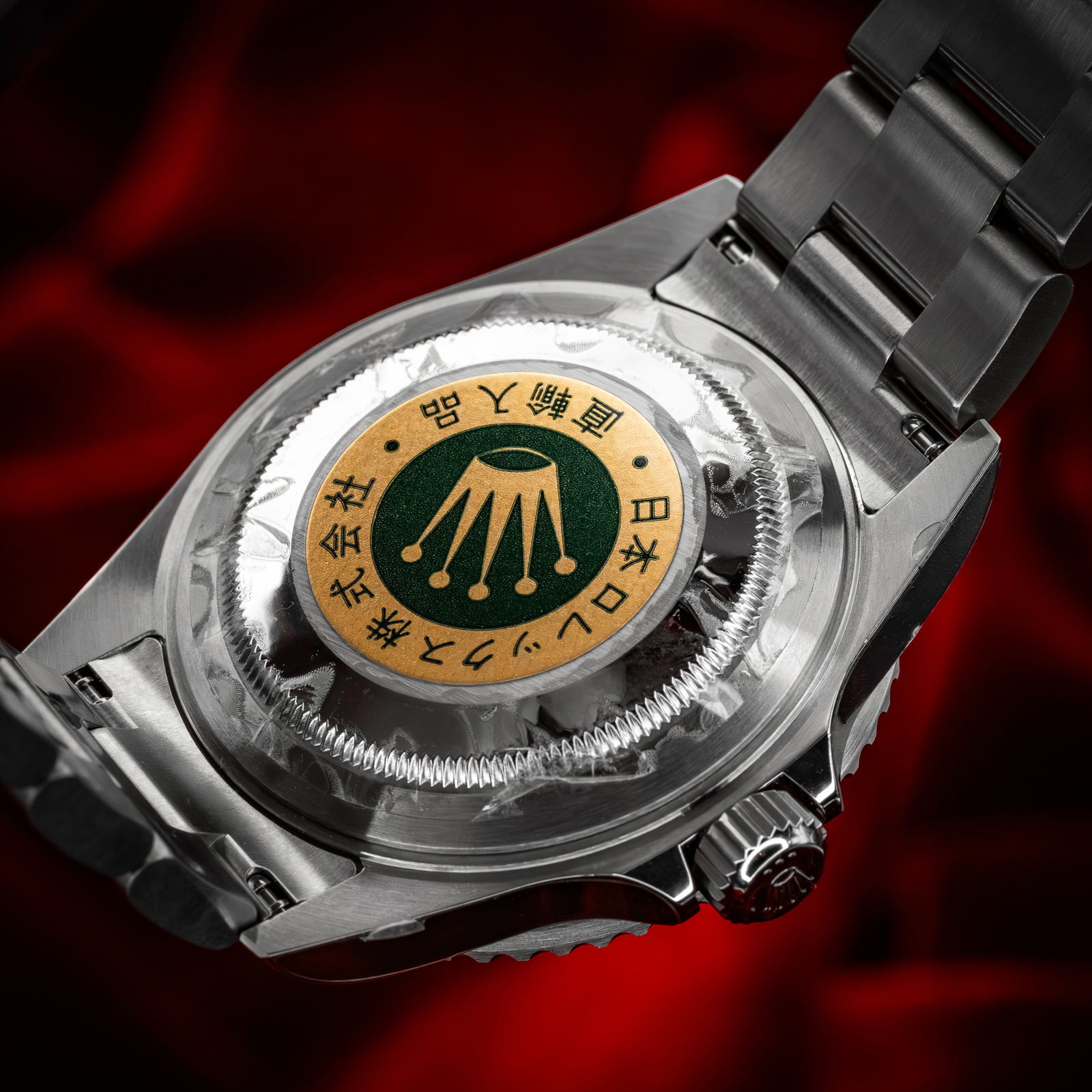 Rolex Submariner Hulk Thumbnail 4