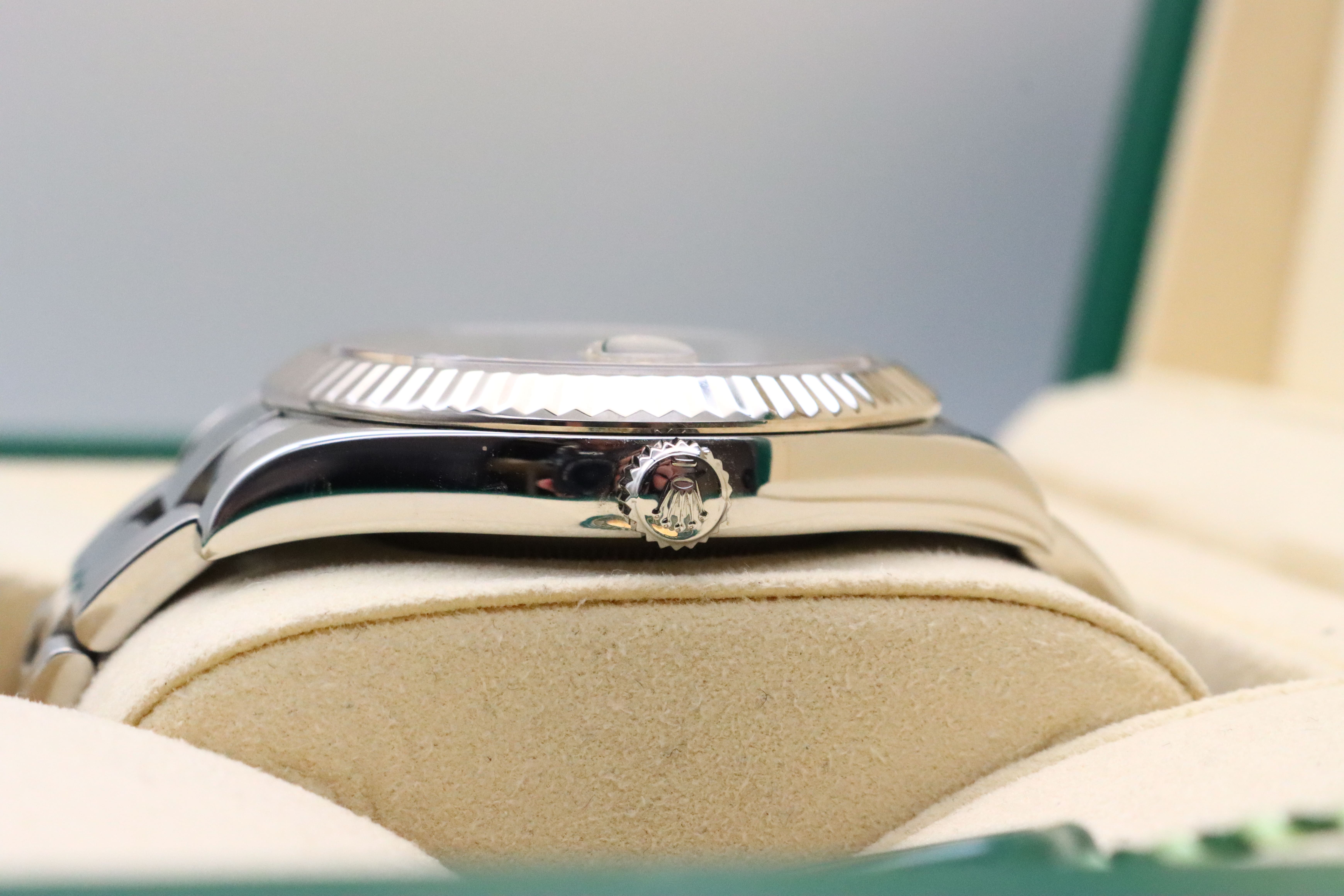 Rolex Datejust II 116334 Thumbnail 2