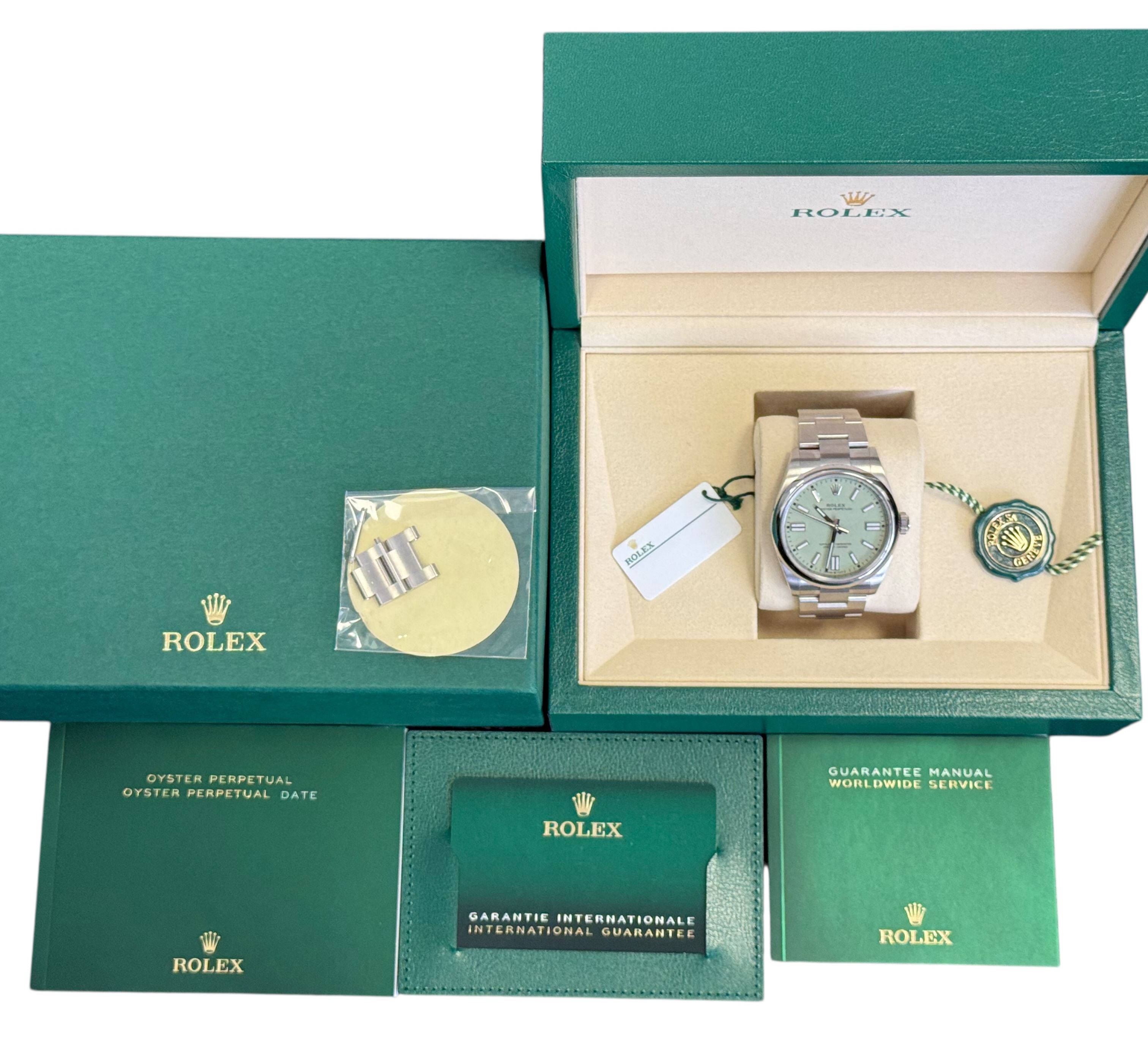 Rolex Oyster Perpetual 41 134300 Thumbnail 5