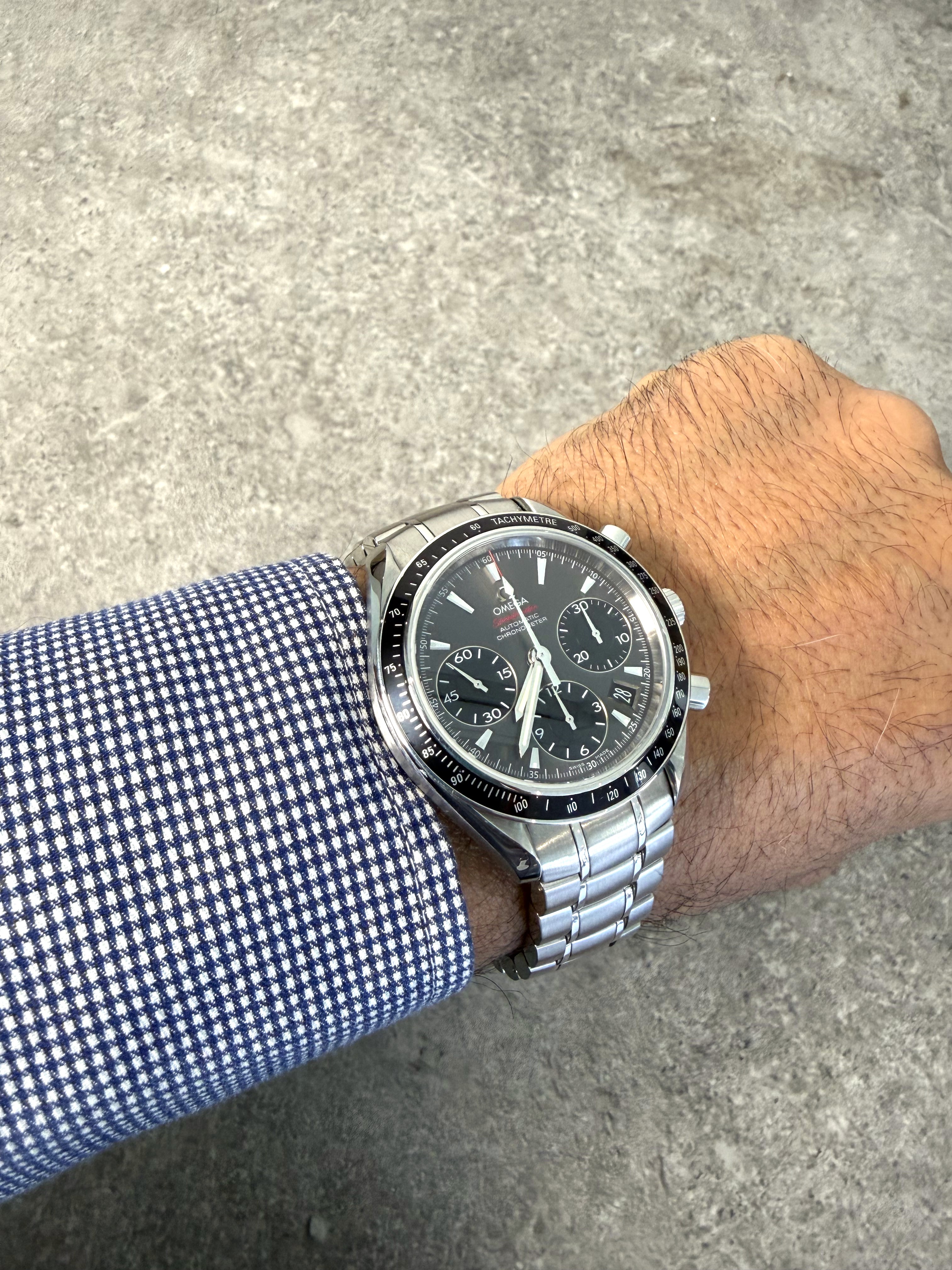 Omega Speedmaster Date 323.30.40.40.06.001 Thumbnail 4